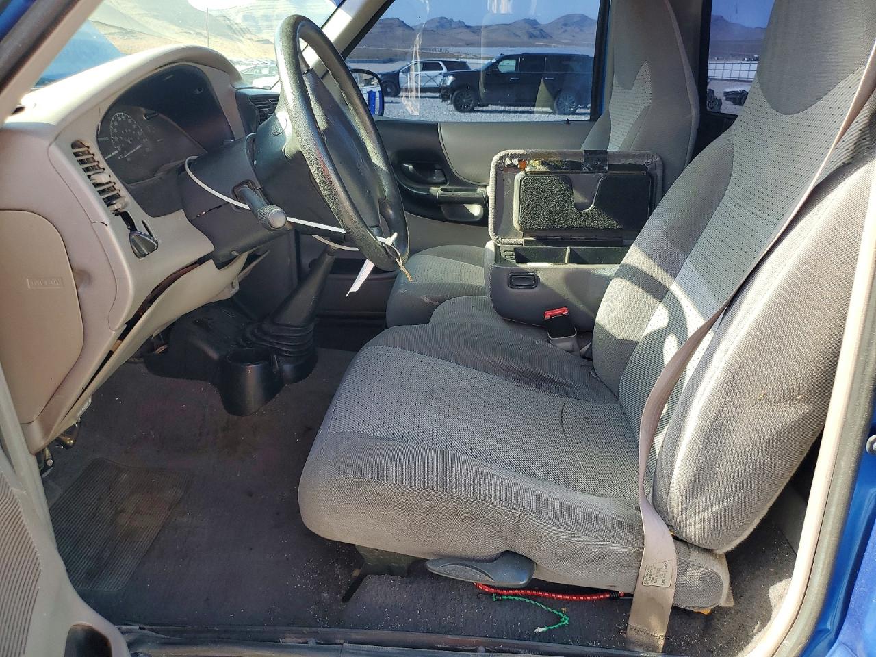 1999 Mazda B2500 Blue vin: 4F4YR12C2XTM37276
