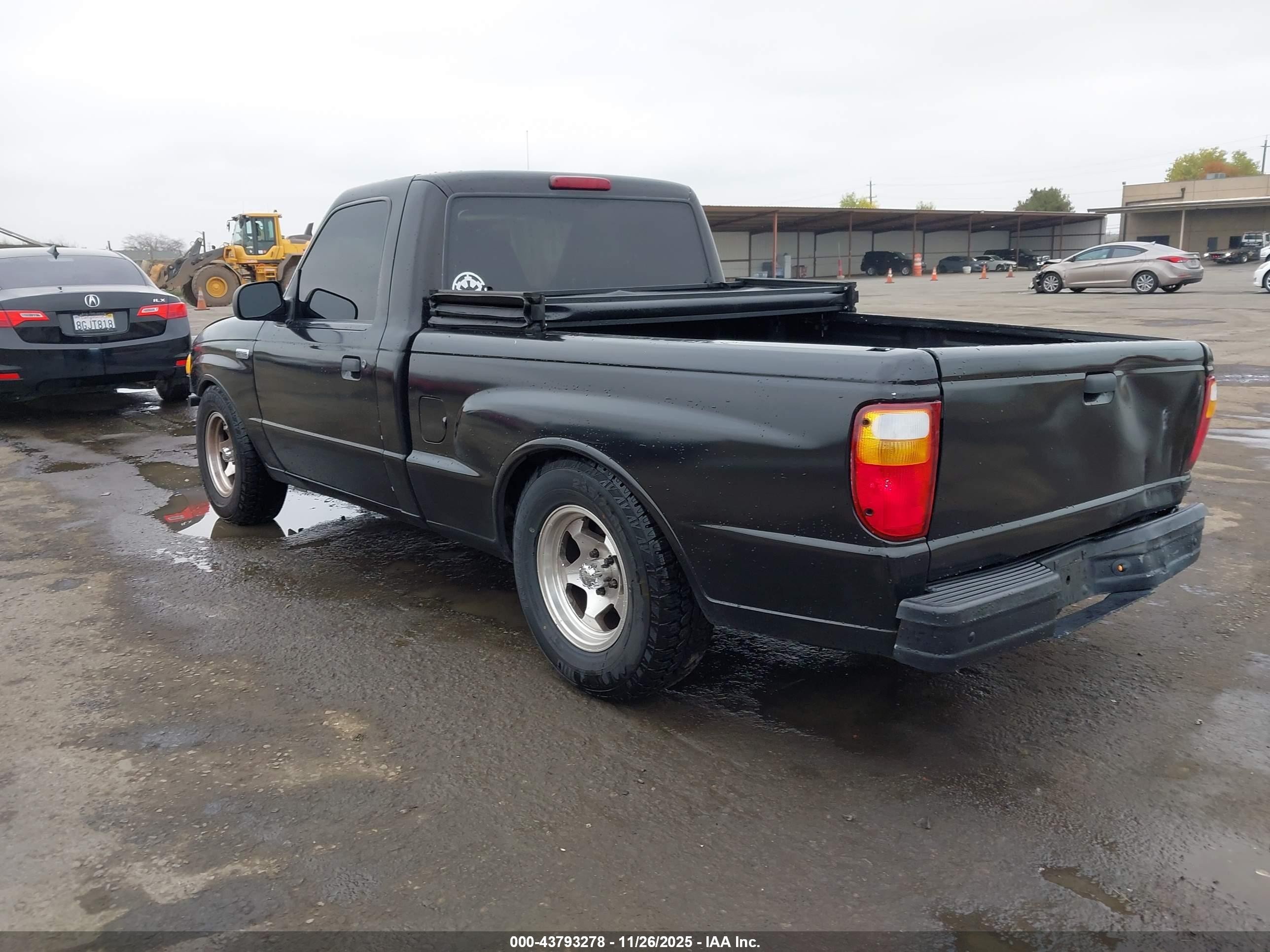2001 Mazda B2300 Se/sx Black vin: 4F4YR12C31TM04374