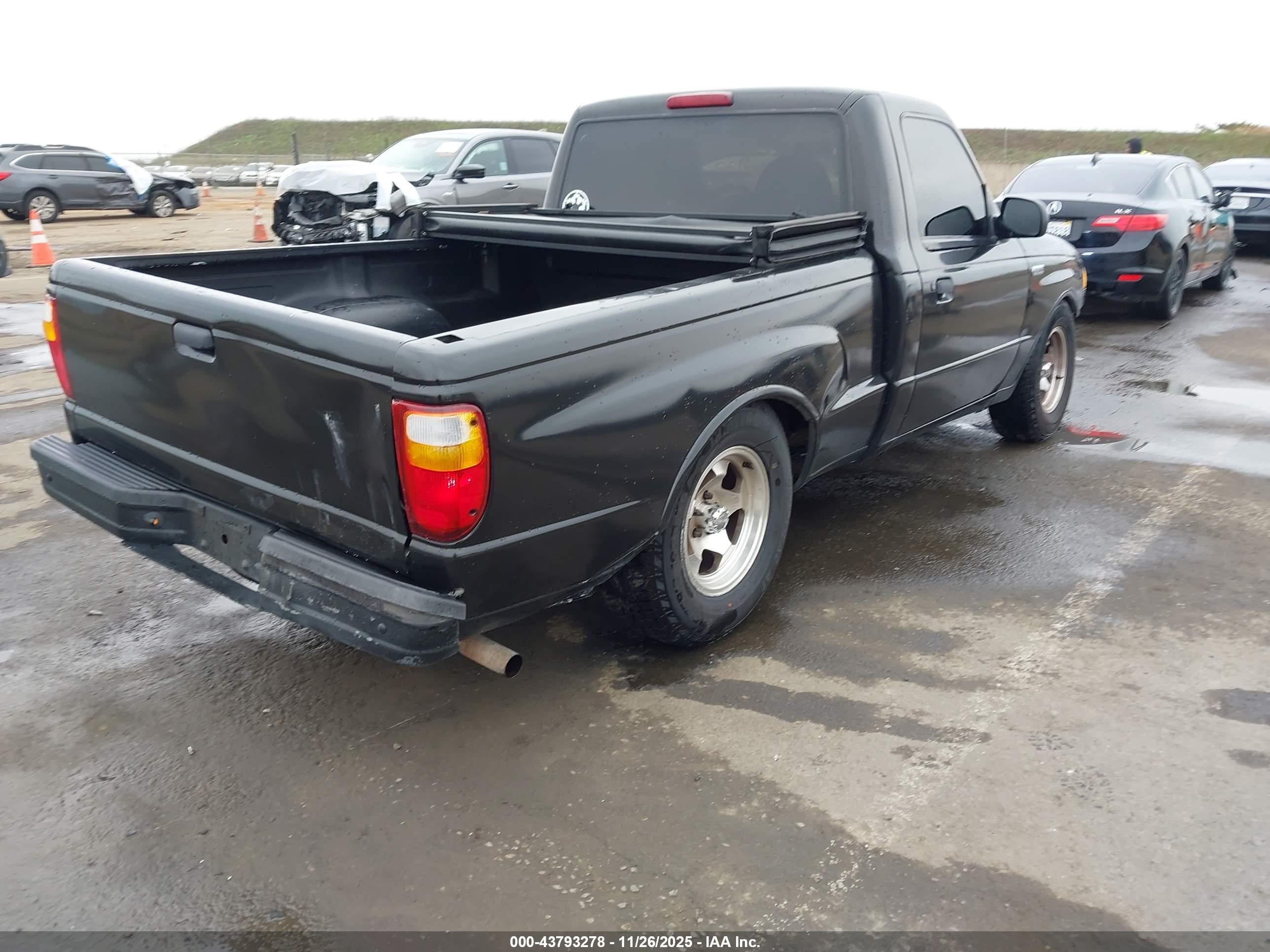 2001 Mazda B2300 Se/sx Black vin: 4F4YR12C31TM04374