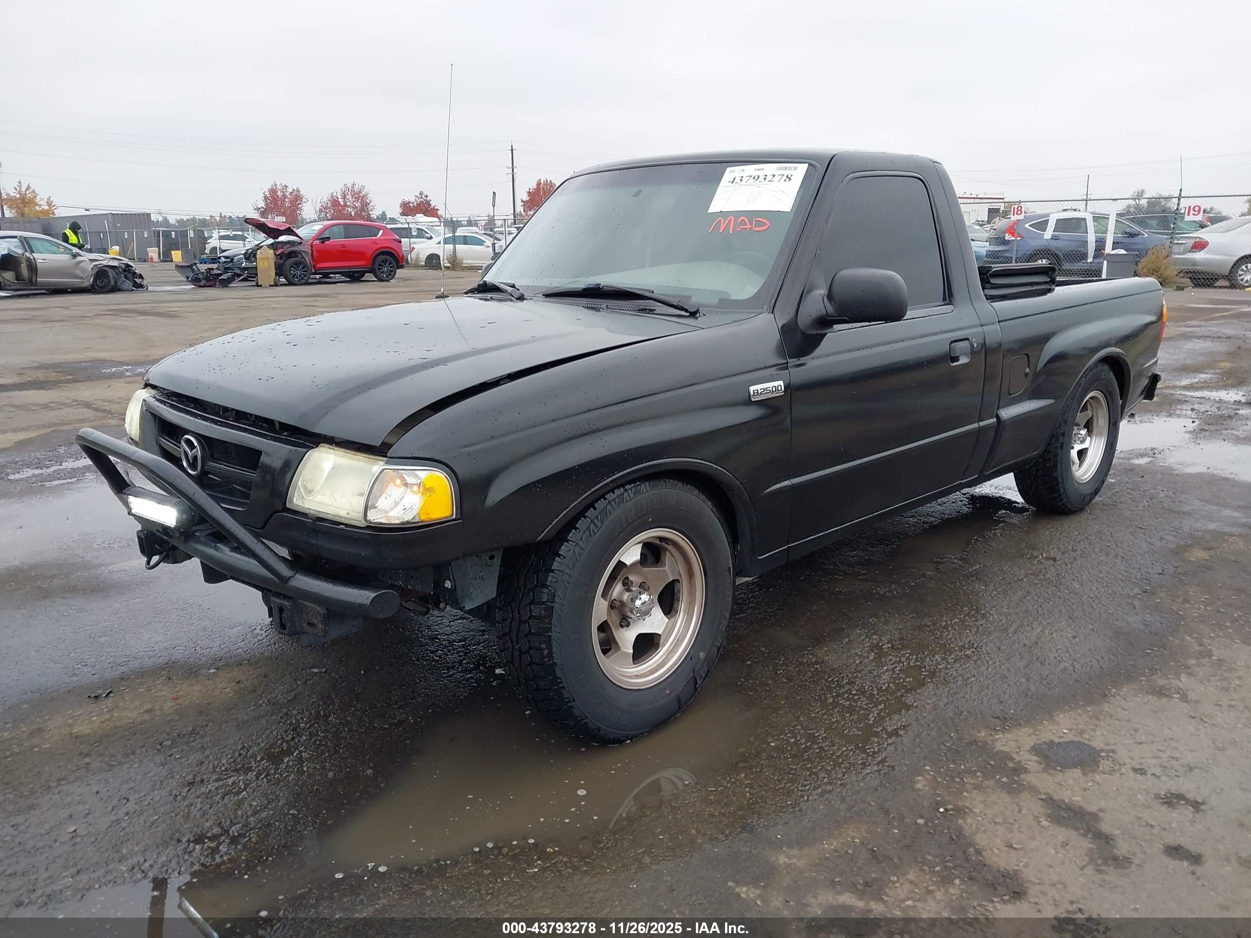 2001 Mazda B2300 Se/sx Black vin: 4F4YR12C31TM04374