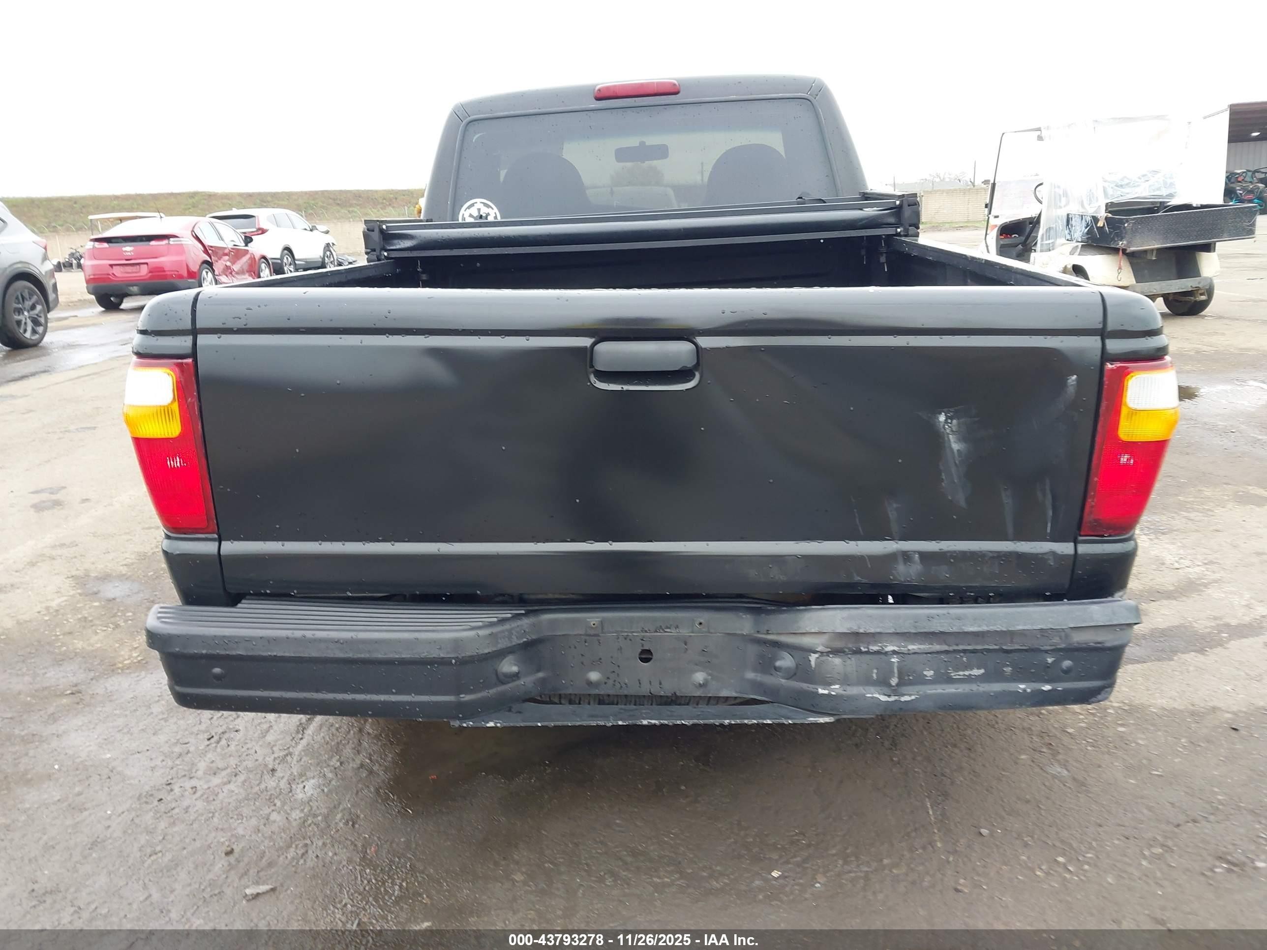 2001 Mazda B2300 Se/sx Black vin: 4F4YR12C31TM04374