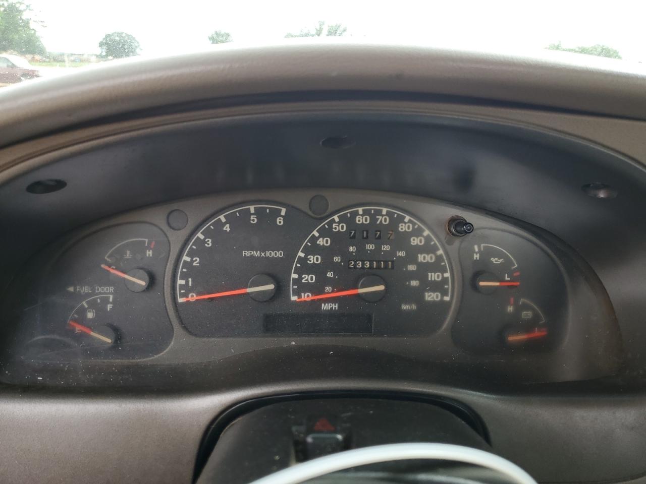 2001 Mazda B2500 Красный vin: 4F4YR12C31TM04939