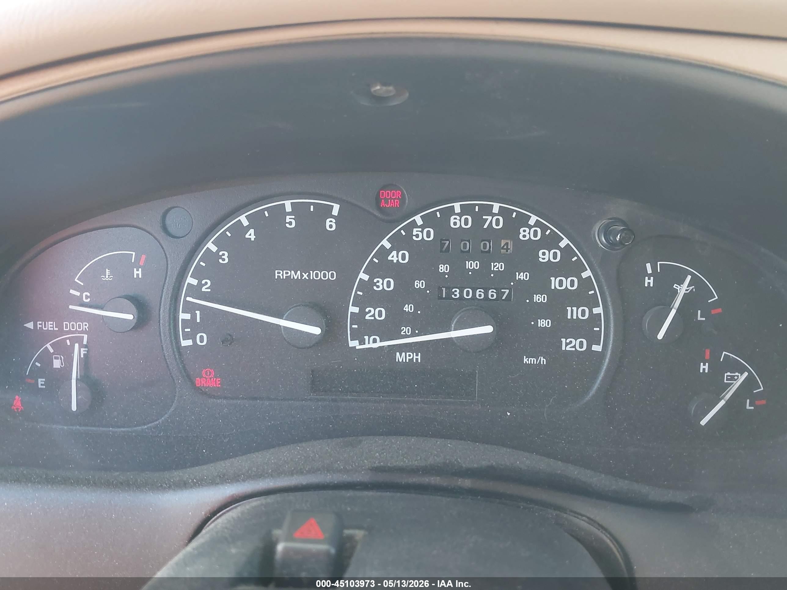 1999 Mazda B2500 Se/sx/tl Оранжевый vin: 4F4YR12C3XTM01936