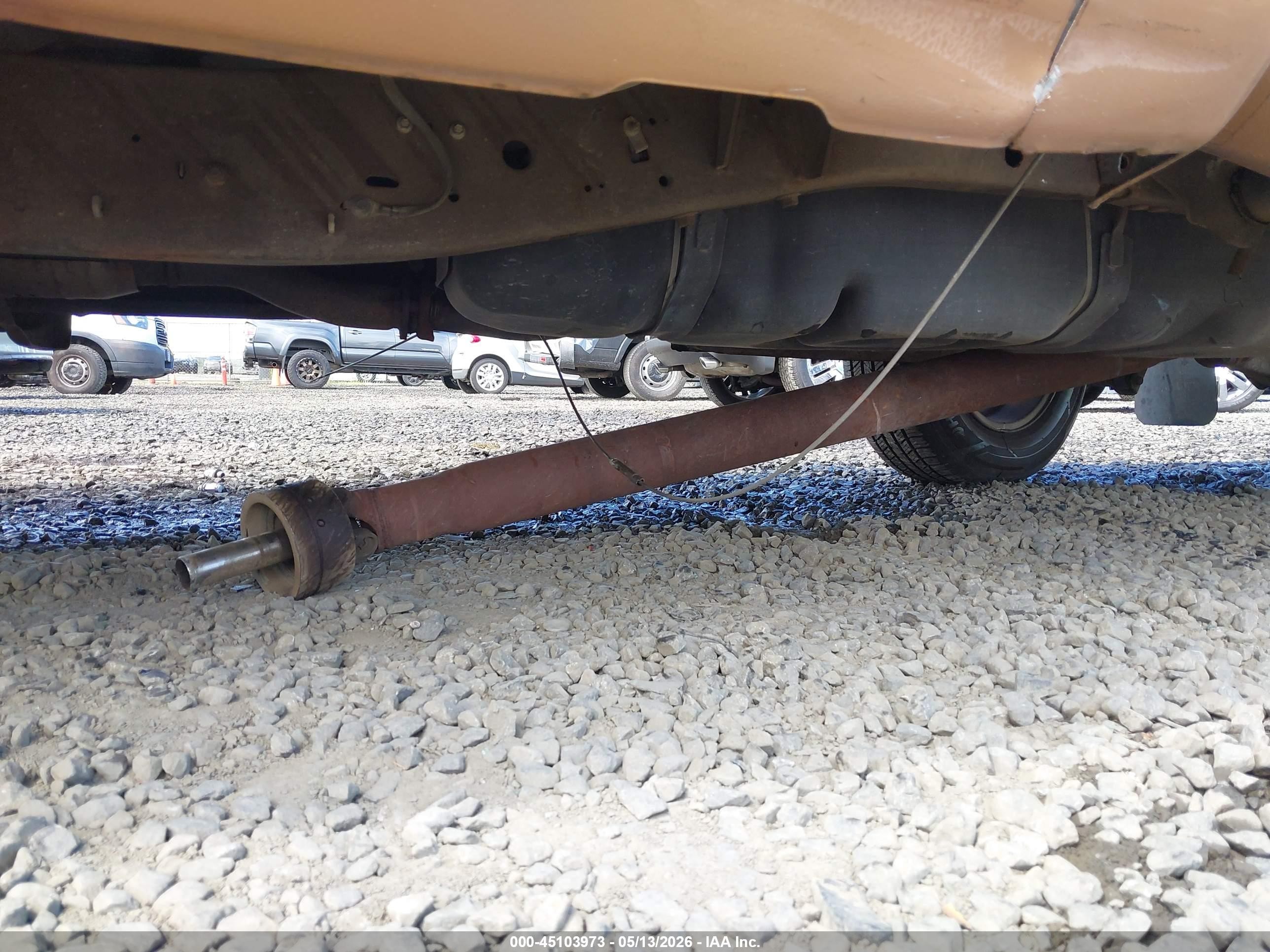 1999 Mazda B2500 Se/sx/tl Оранжевый vin: 4F4YR12C3XTM01936