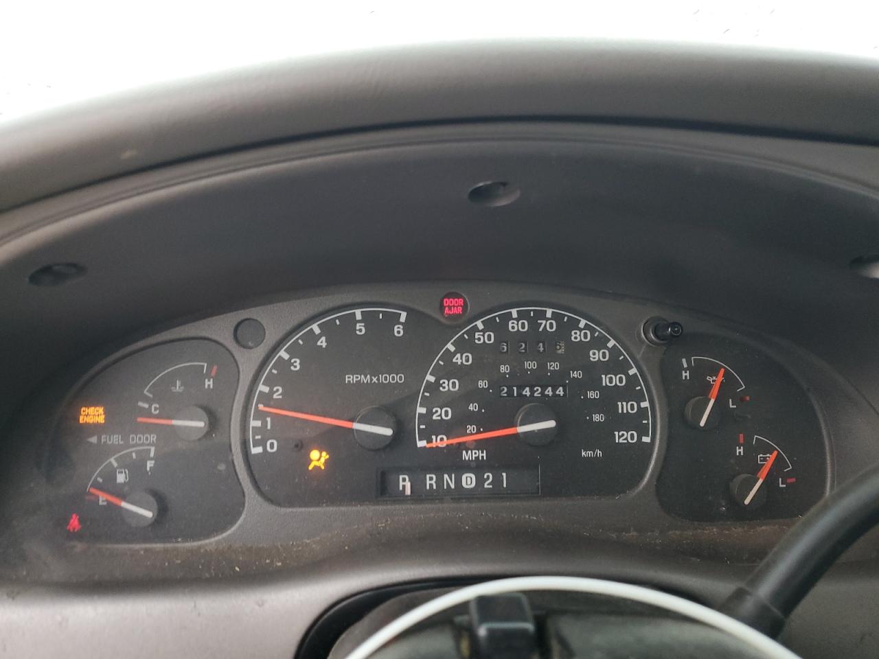 2001 Mazda B2500 Серебряный vin: 4F4YR12C41TM05386