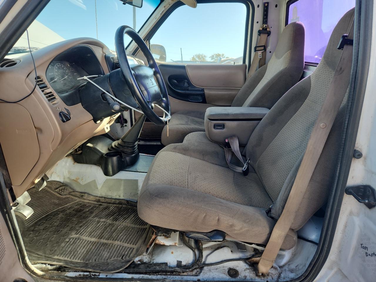 1999 Mazda B2500 White vin: 4F4YR12C4XTM23413