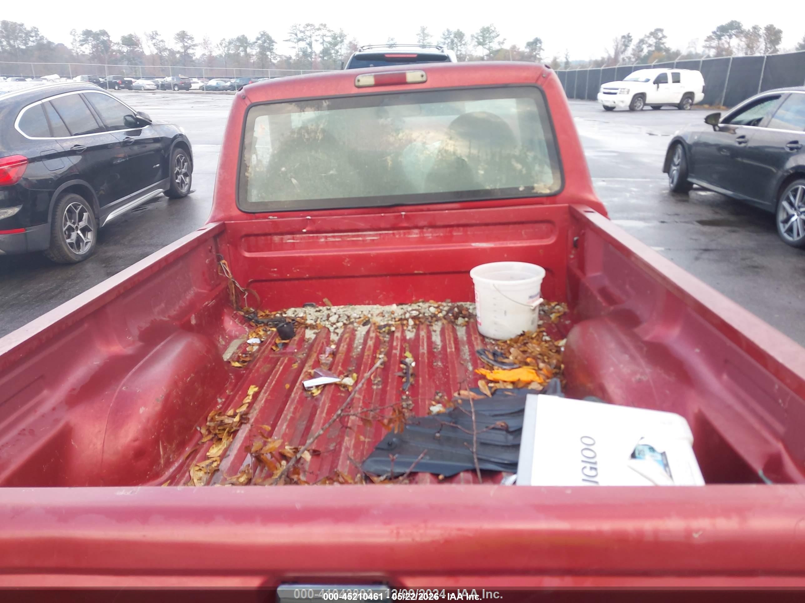 1999 Mazda B2500 Se/sx/tl Burgundy vin: 4F4YR12C4XTM23458