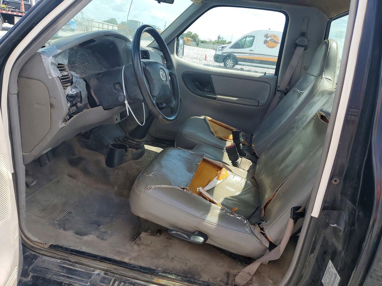 2001 Mazda B2500 Black vin: 4F4YR12C51TM12833