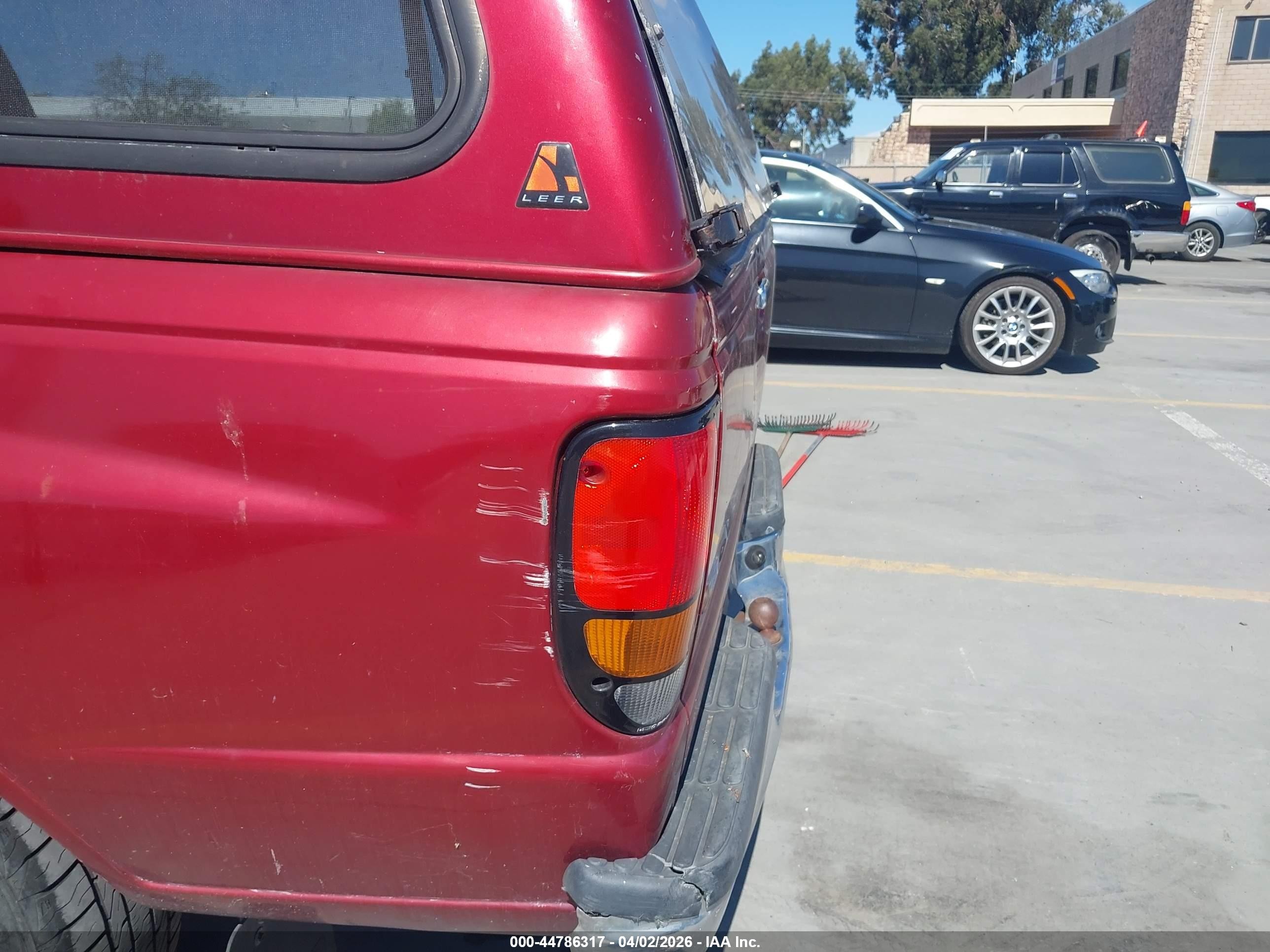 1999 Mazda B2500 Se/sx/tl Red vin: 4F4YR12C5XTM10797