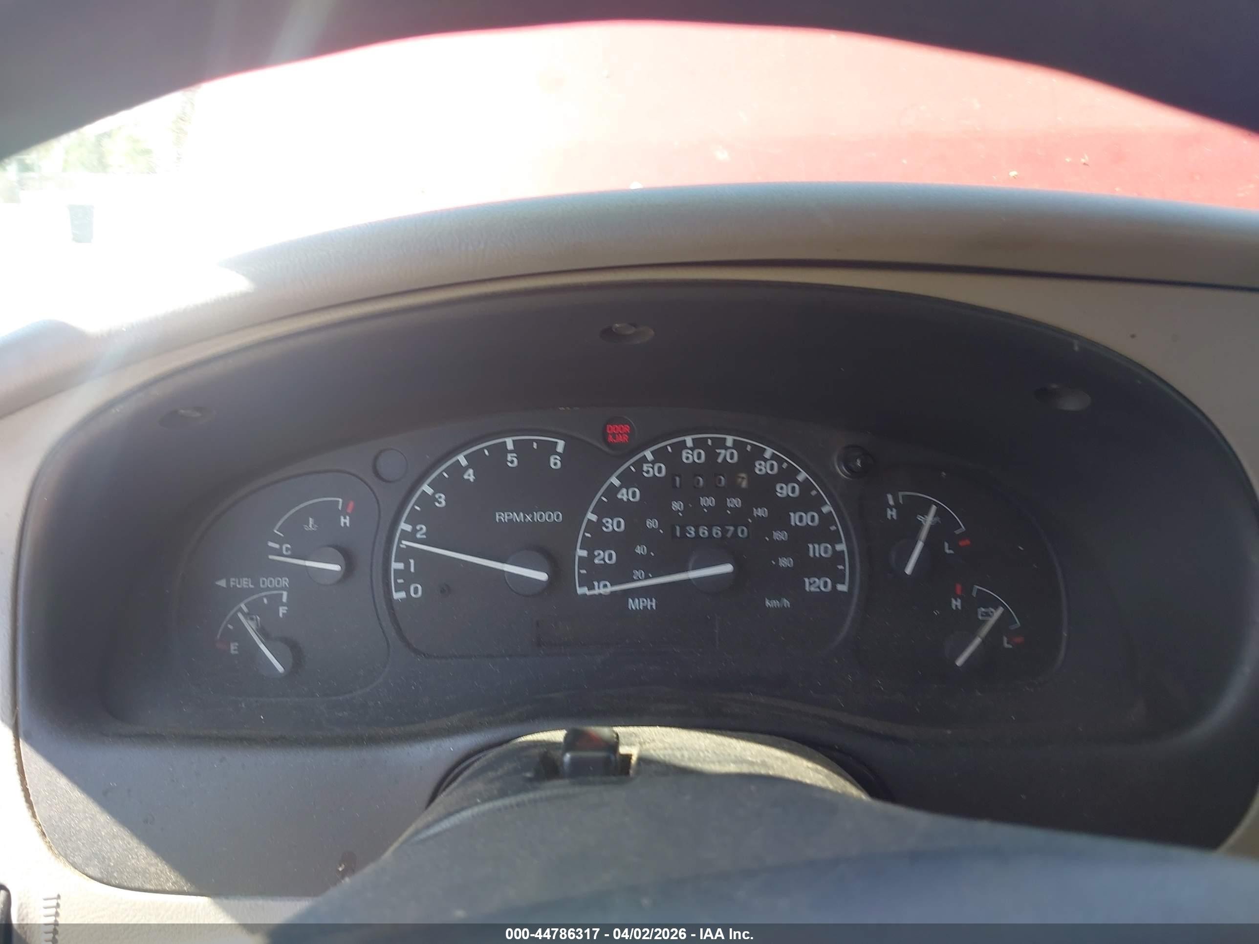 1999 Mazda B2500 Se/sx/tl Red vin: 4F4YR12C5XTM10797