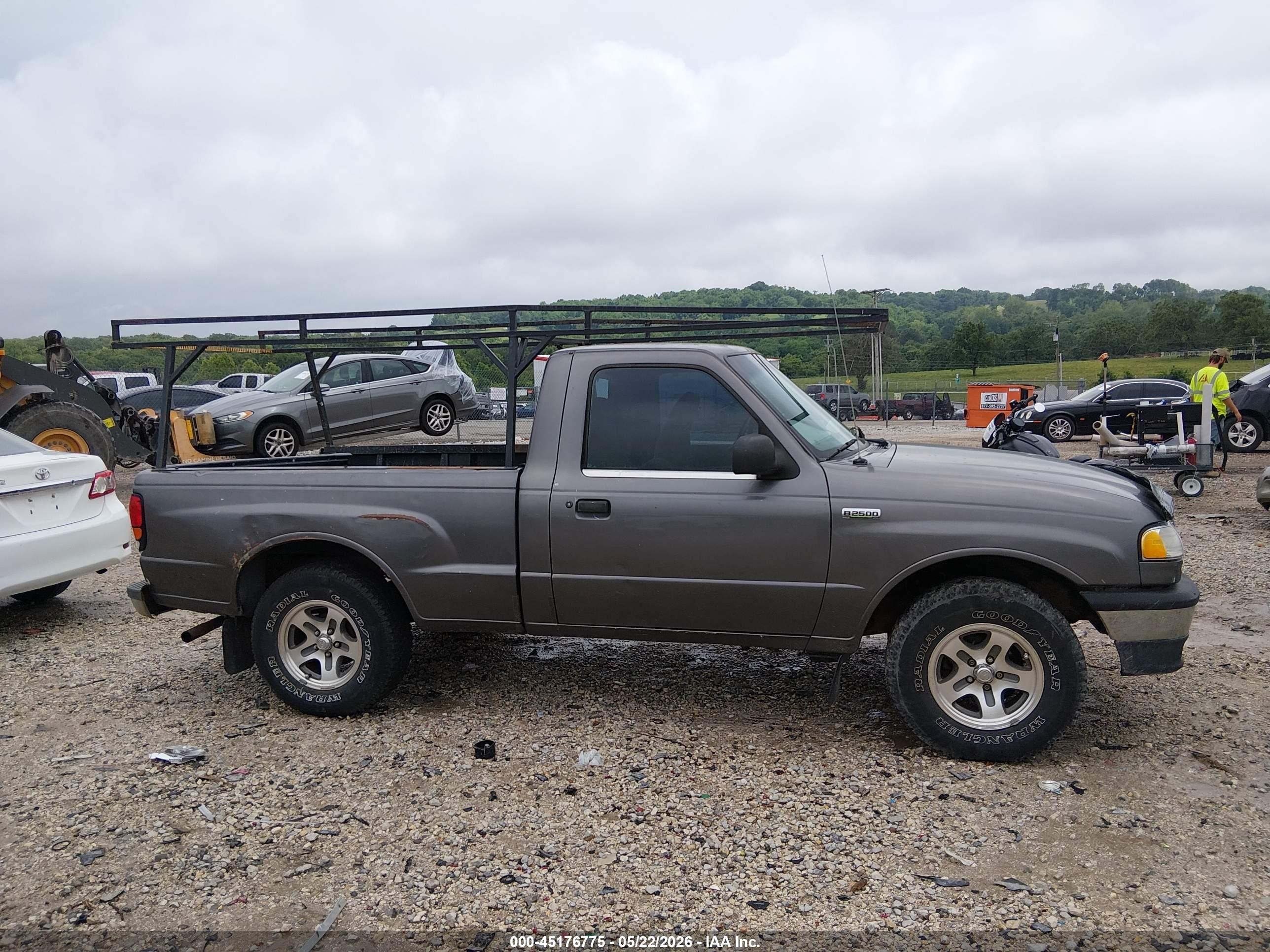 1999 Mazda B2500 Se/sx/tl Серый vin: 4F4YR12C5XTM44867