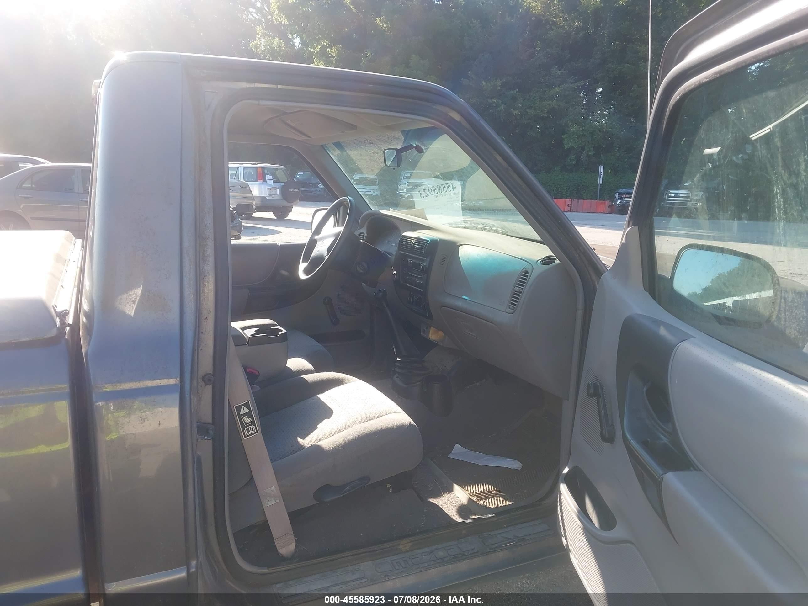 2000 Mazda B2500 Se/sx Gray vin: 4F4YR12C5YTM20926