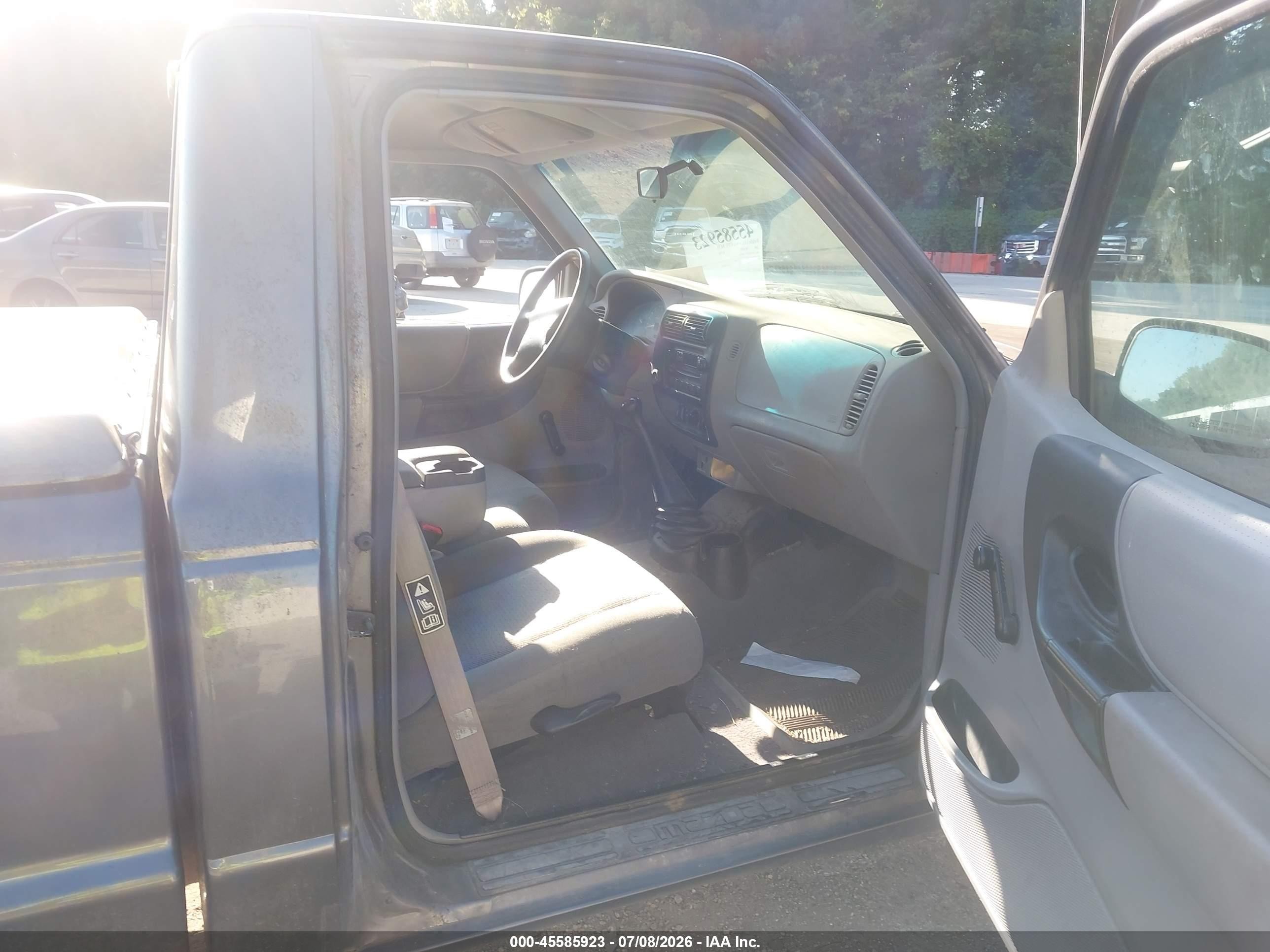 2000 Mazda B2500 Se/sx Gray vin: 4F4YR12C5YTM20926