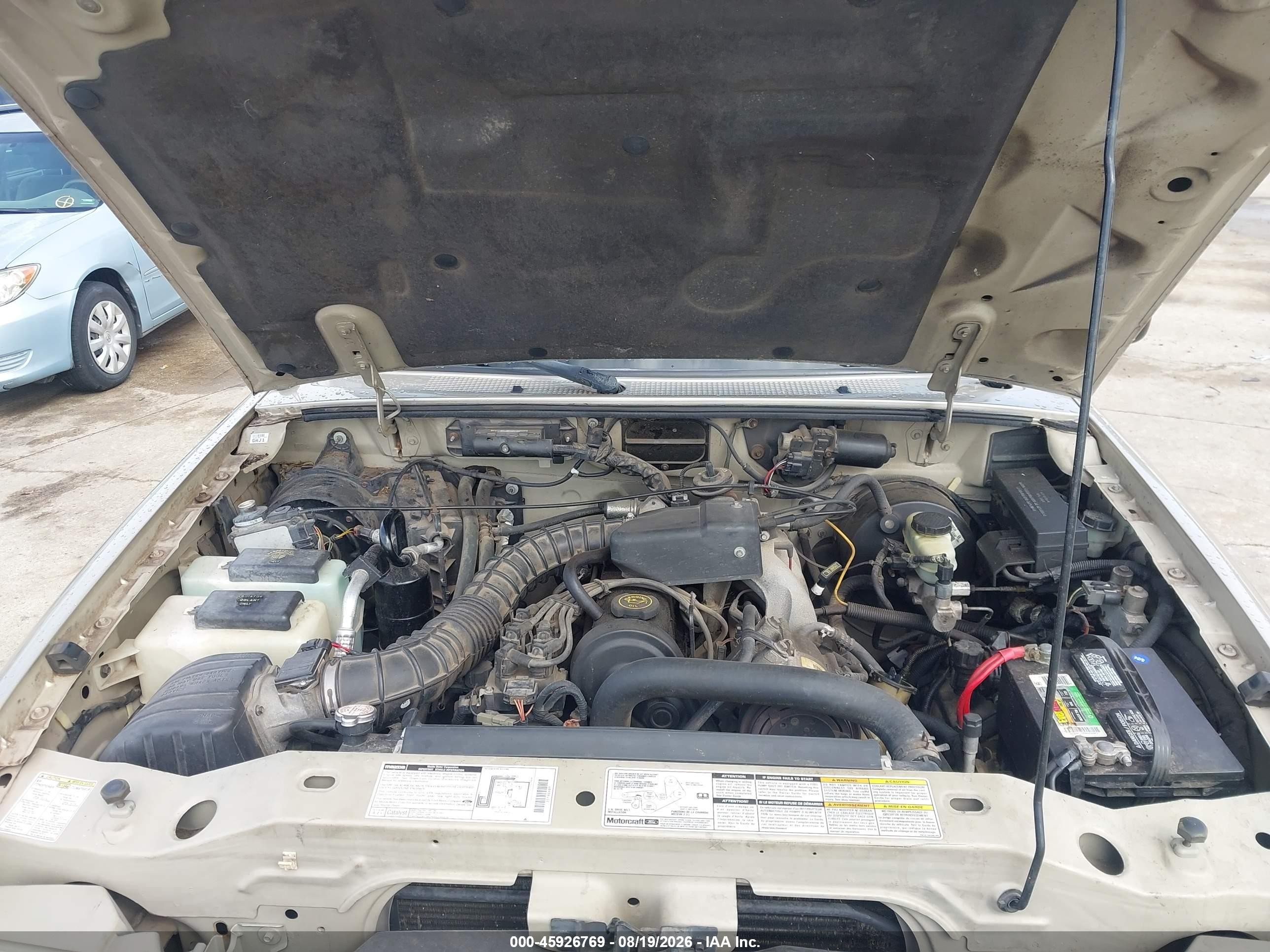 2000 Mazda B2500 Se/sx Золотой vin: 4F4YR12C6YTM11653