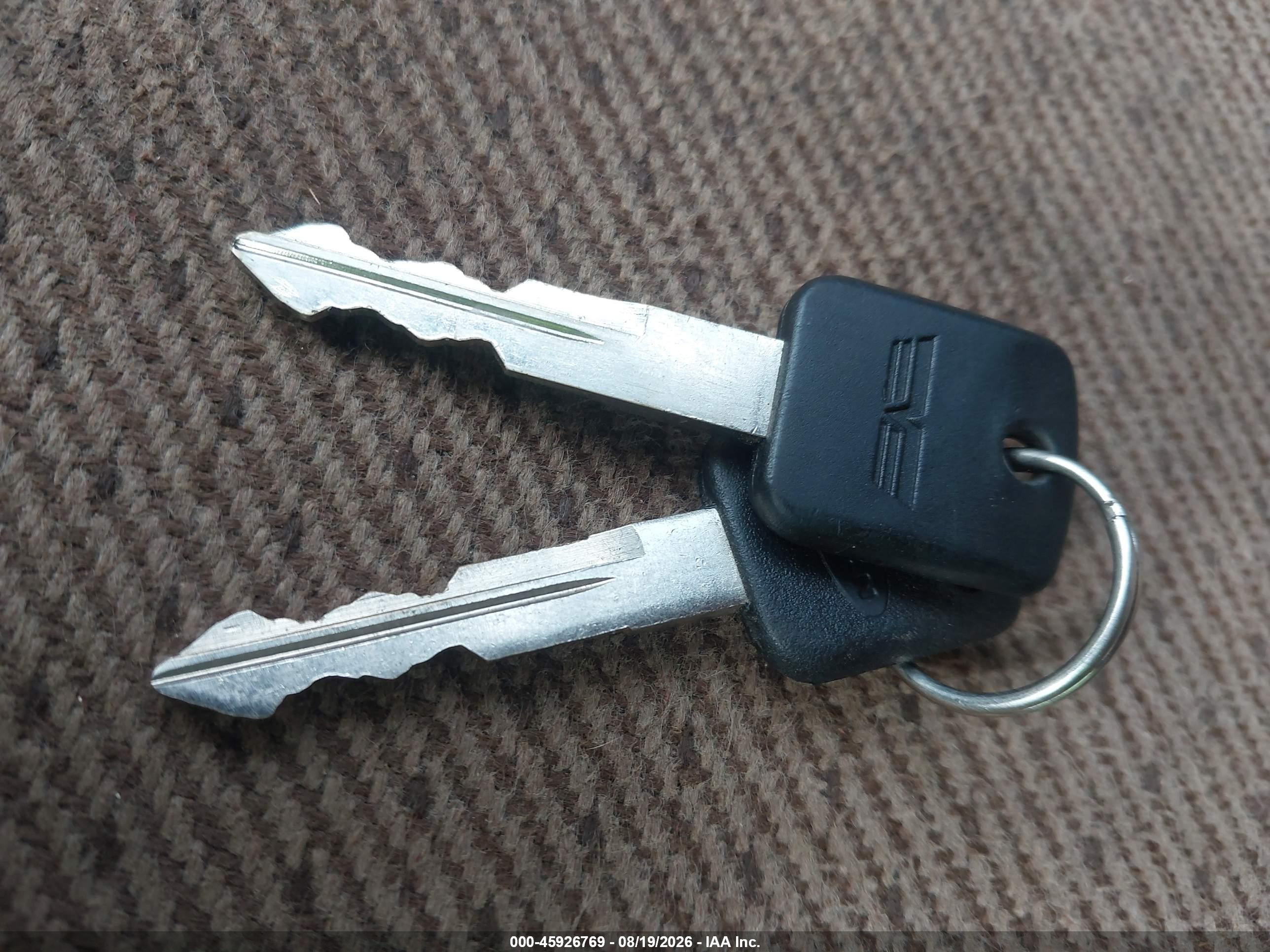 2000 Mazda B2500 Se/sx Золотой vin: 4F4YR12C6YTM11653
