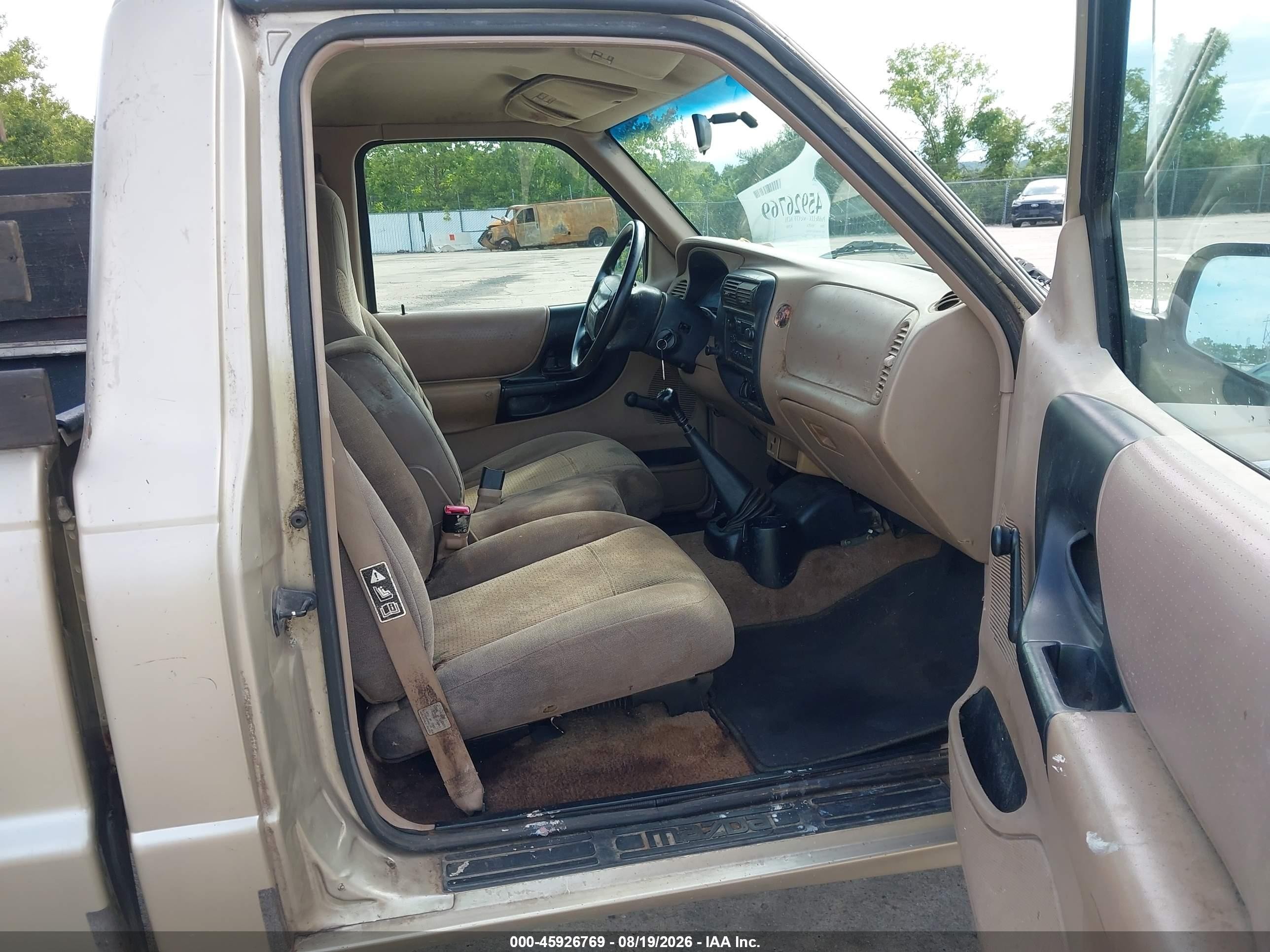 2000 Mazda B2500 Se/sx Золотой vin: 4F4YR12C6YTM11653