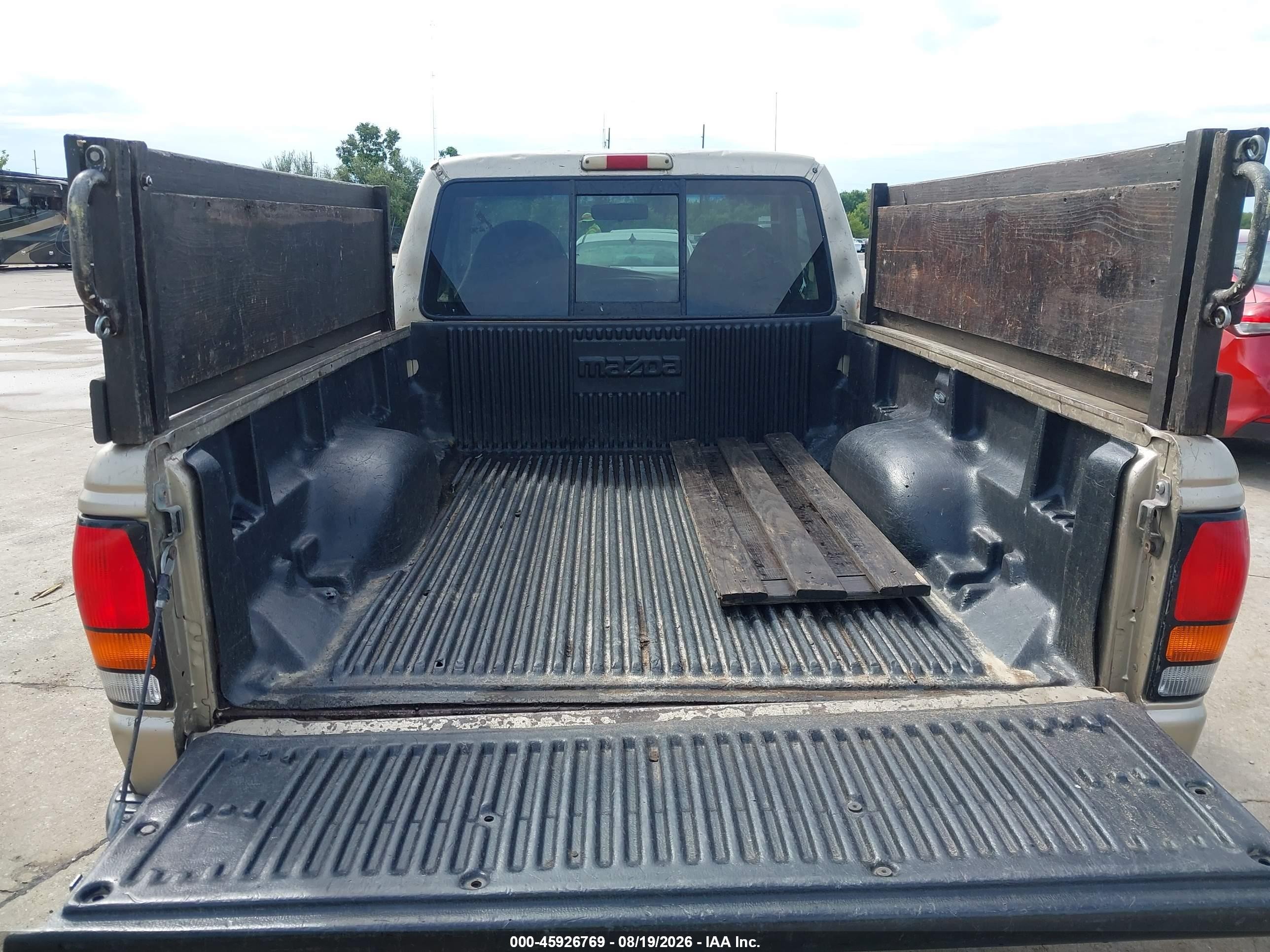 2000 Mazda B2500 Se/sx Золотой vin: 4F4YR12C6YTM11653