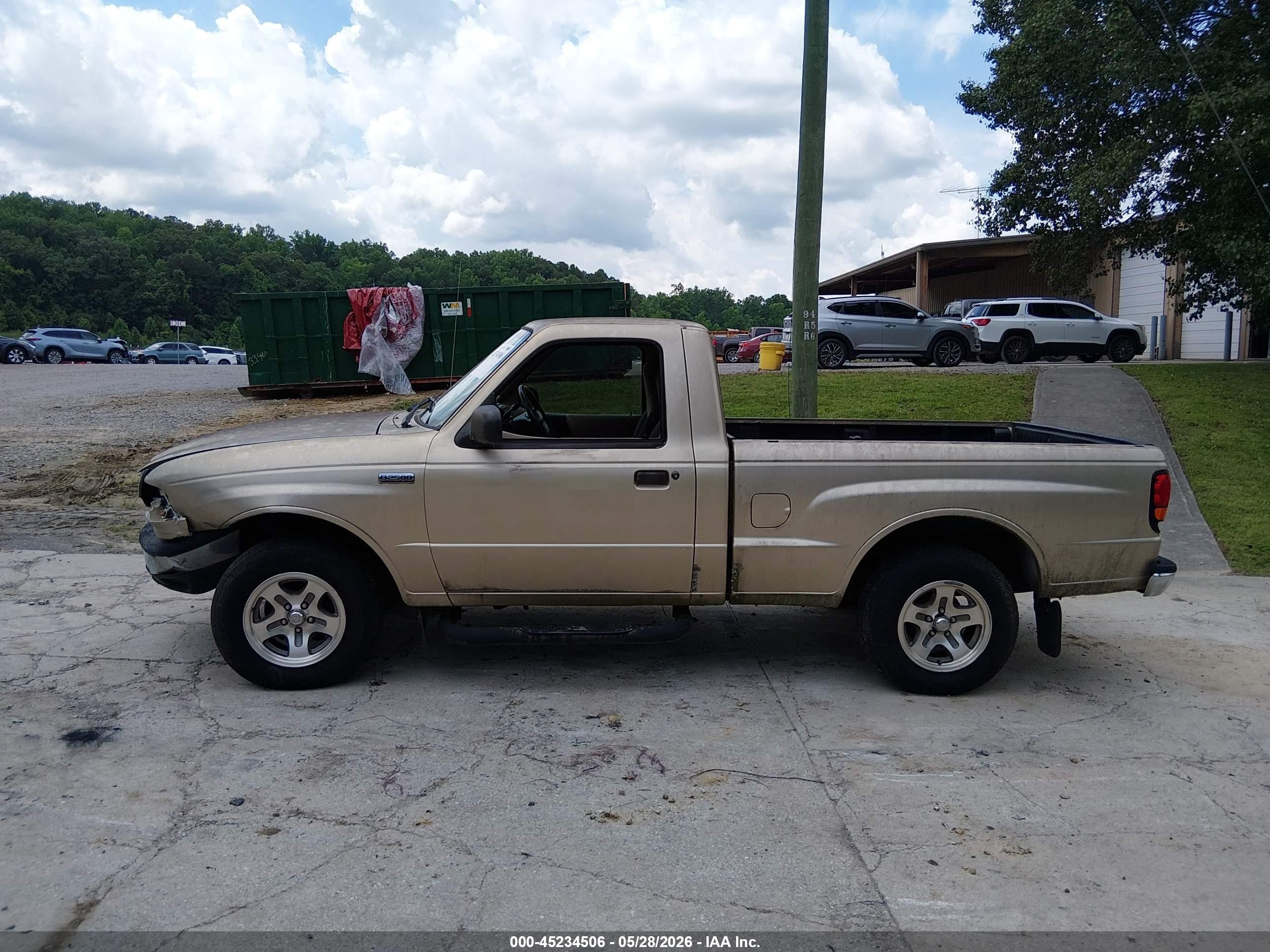 1999 Mazda B2500 Se/sx/tl Gold vin: 4F4YR12C7XTM38746