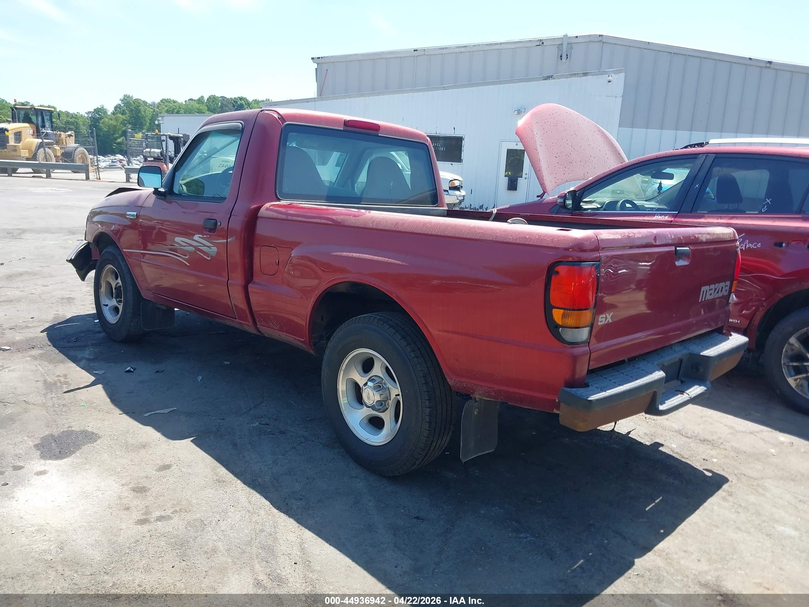 2000 Mazda B2500 Se/sx Red vin: 4F4YR12C7YTM04839