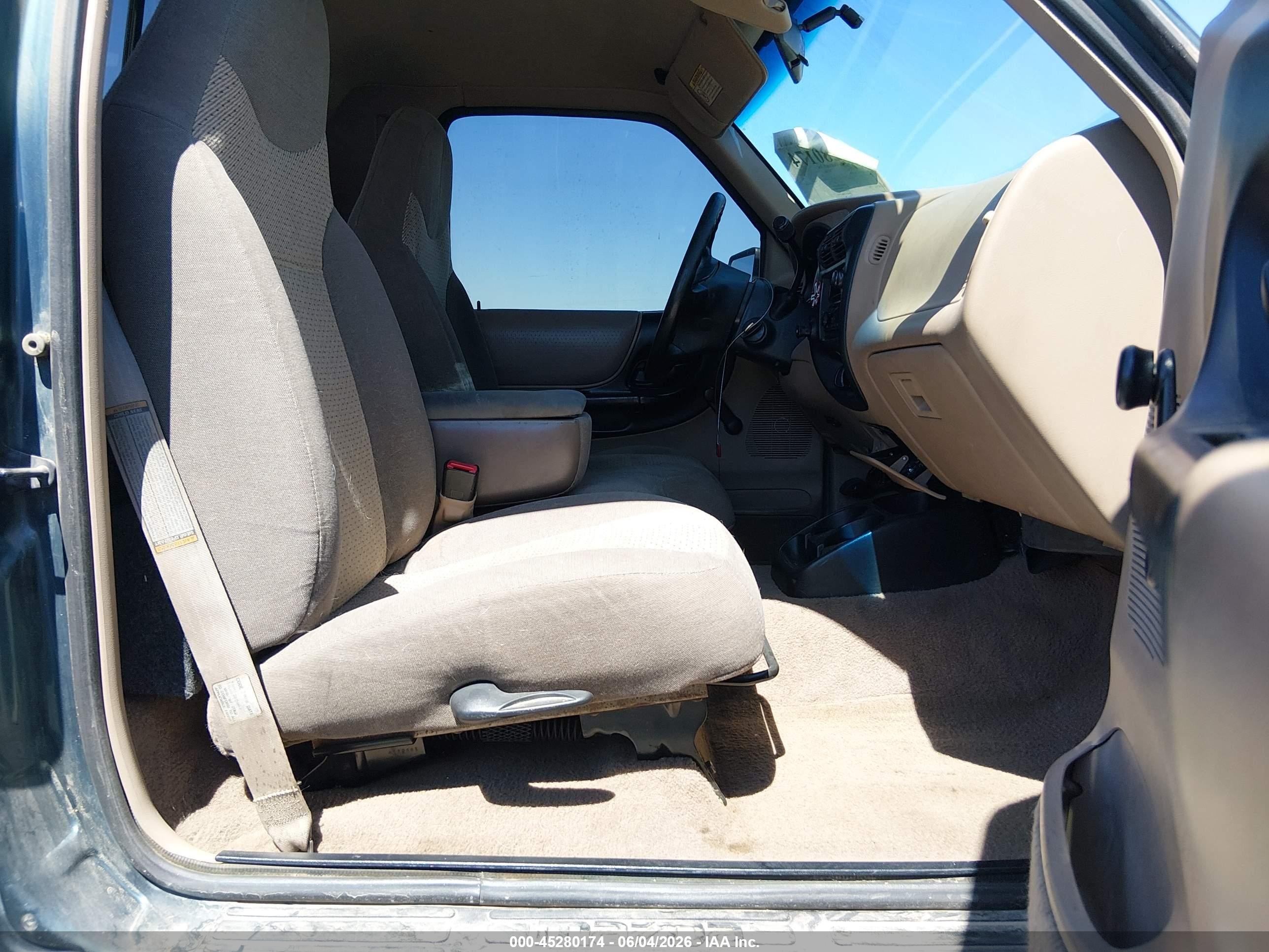 2000 Mazda B2500 Se/sx Green vin: 4F4YR12C7YTM16926