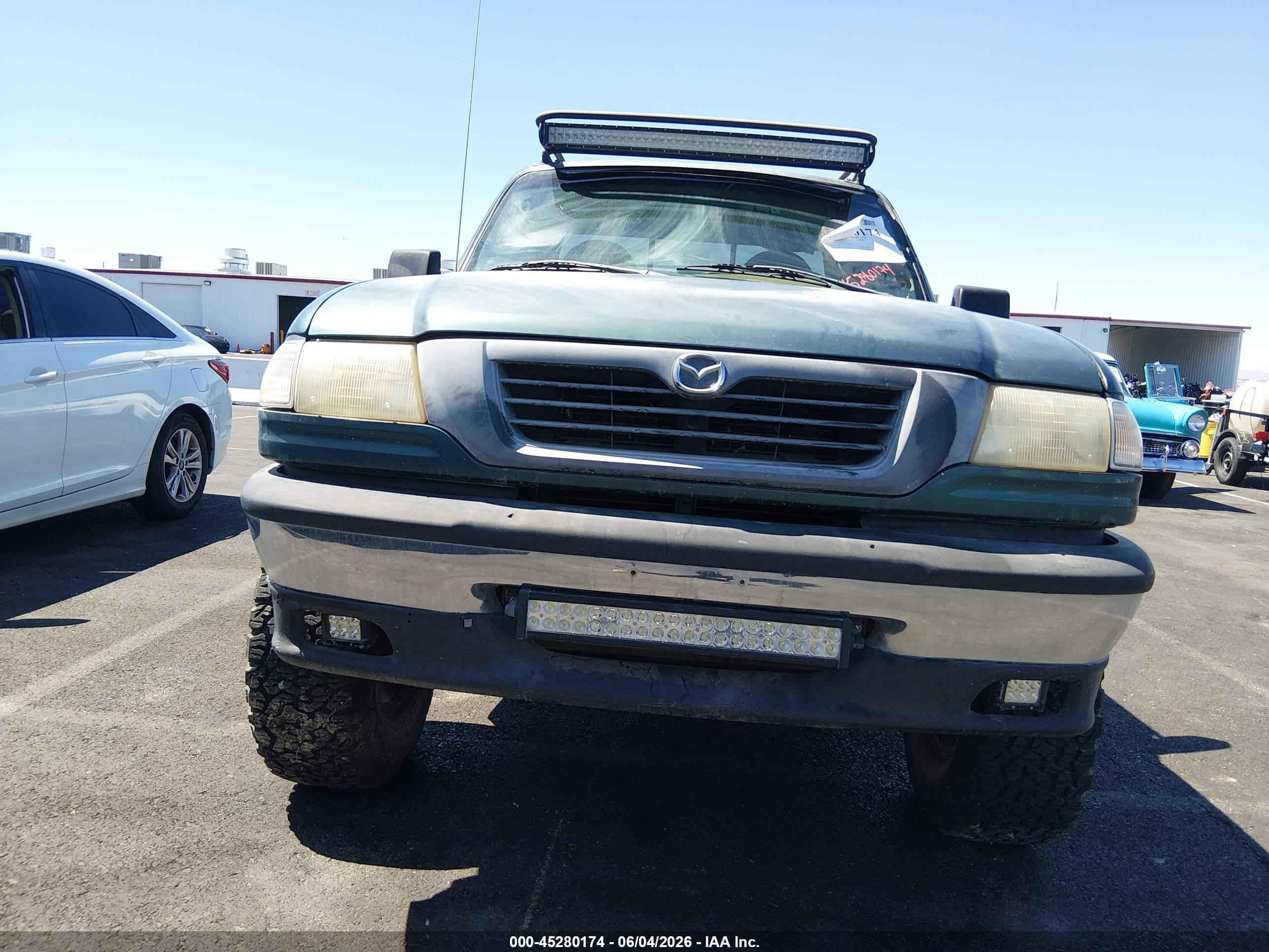 2000 Mazda B2500 Se/sx Green vin: 4F4YR12C7YTM16926