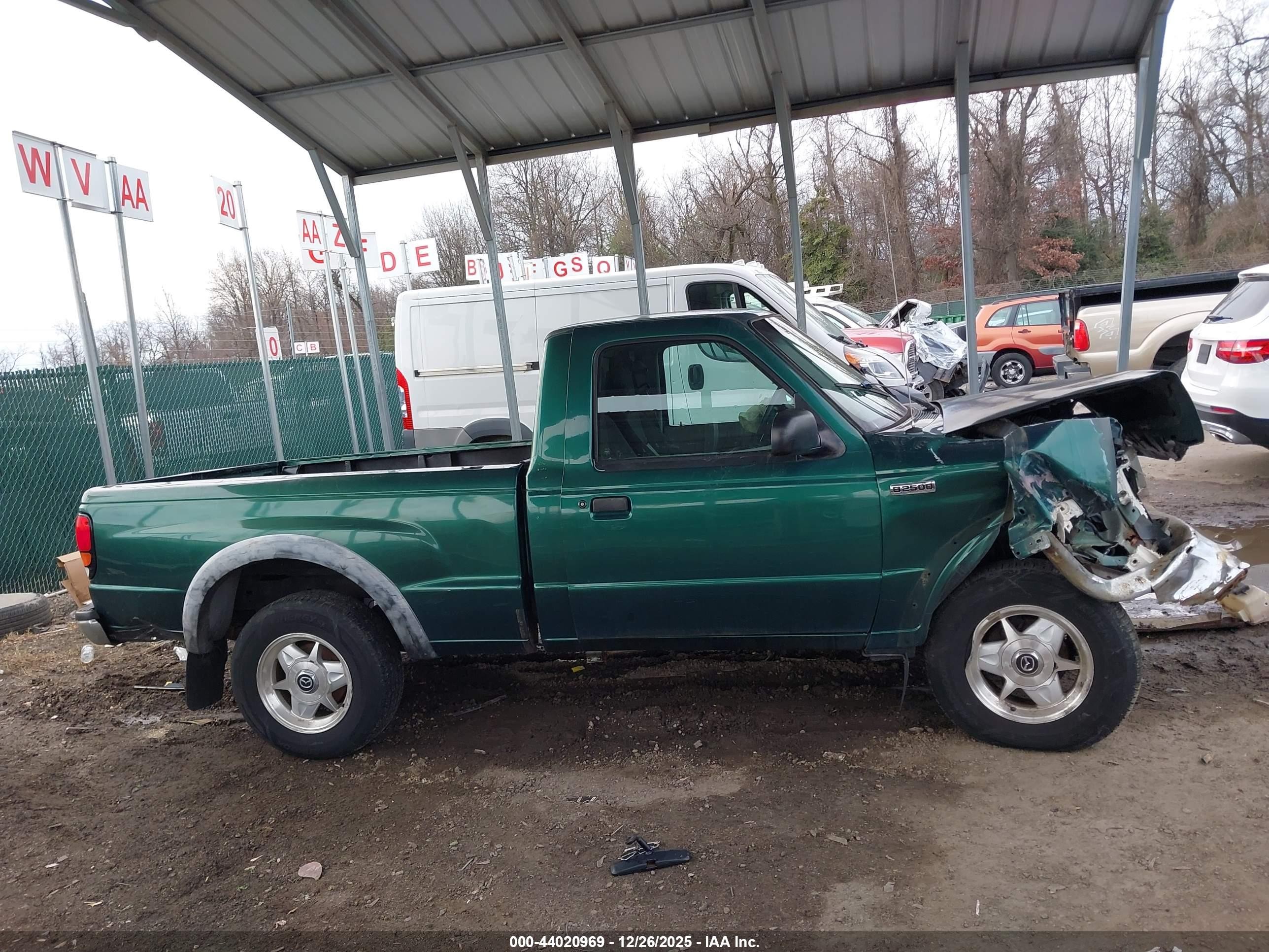 1999 Mazda B2500 Se/sx/tl Зеленый vin: 4F4YR12C8XTM31837