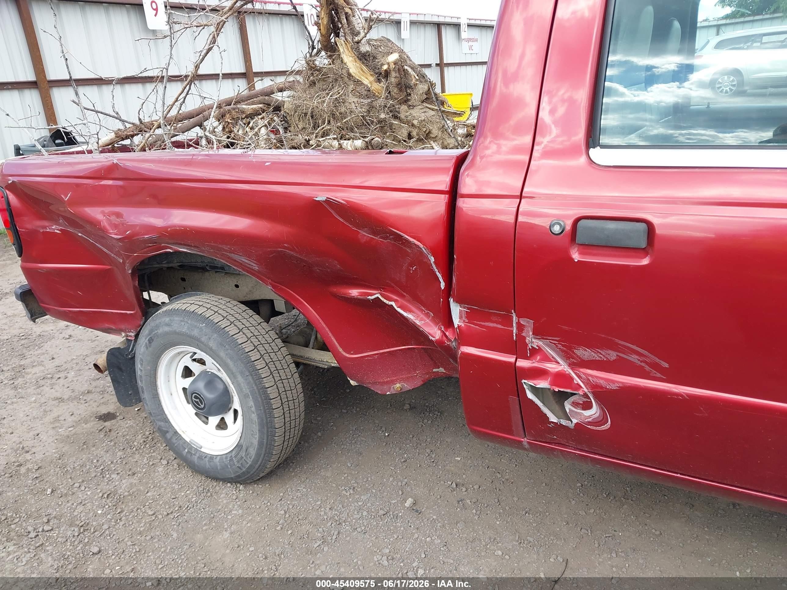 1999 Mazda B2500 Se/sx/tl Burgundy vin: 4F4YR12C8XTM48170