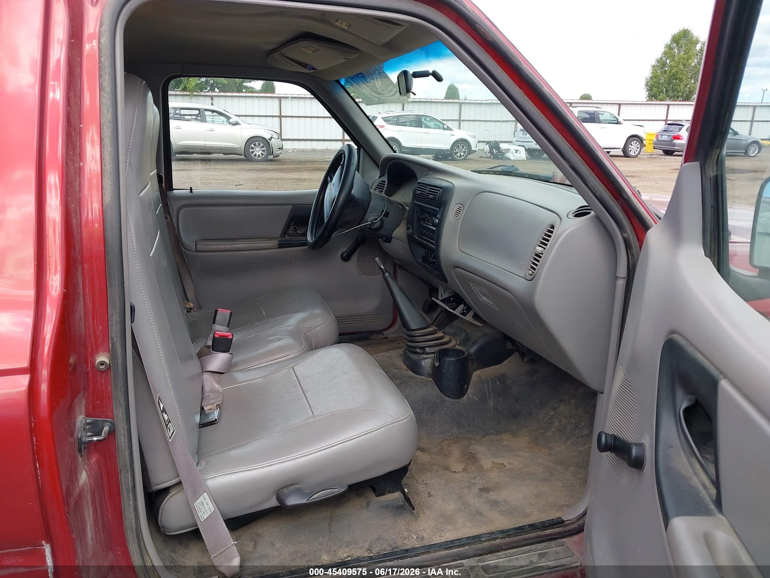 1999 Mazda B2500 Se/sx/tl Burgundy vin: 4F4YR12C8XTM48170