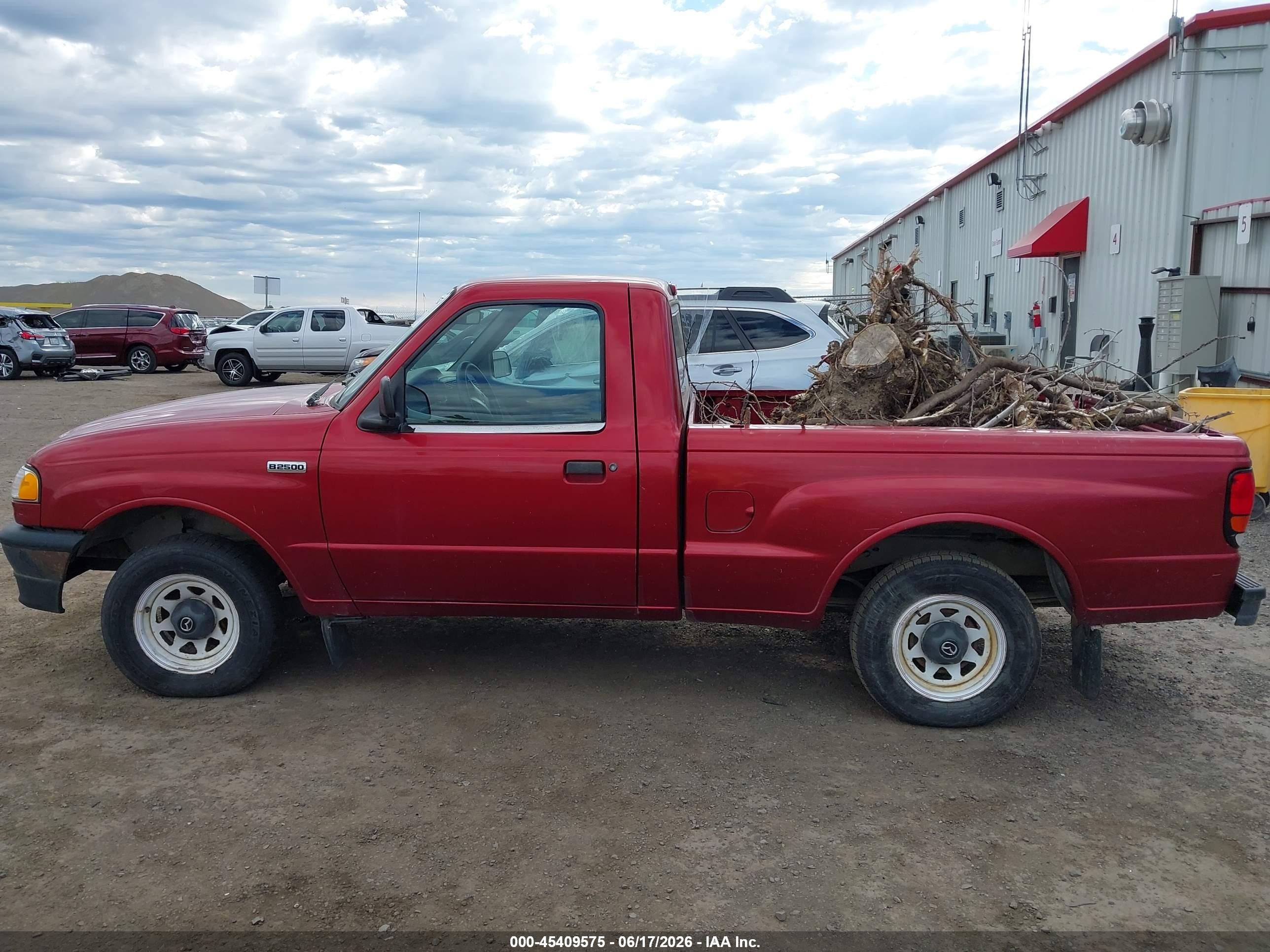 1999 Mazda B2500 Se/sx/tl Burgundy vin: 4F4YR12C8XTM48170