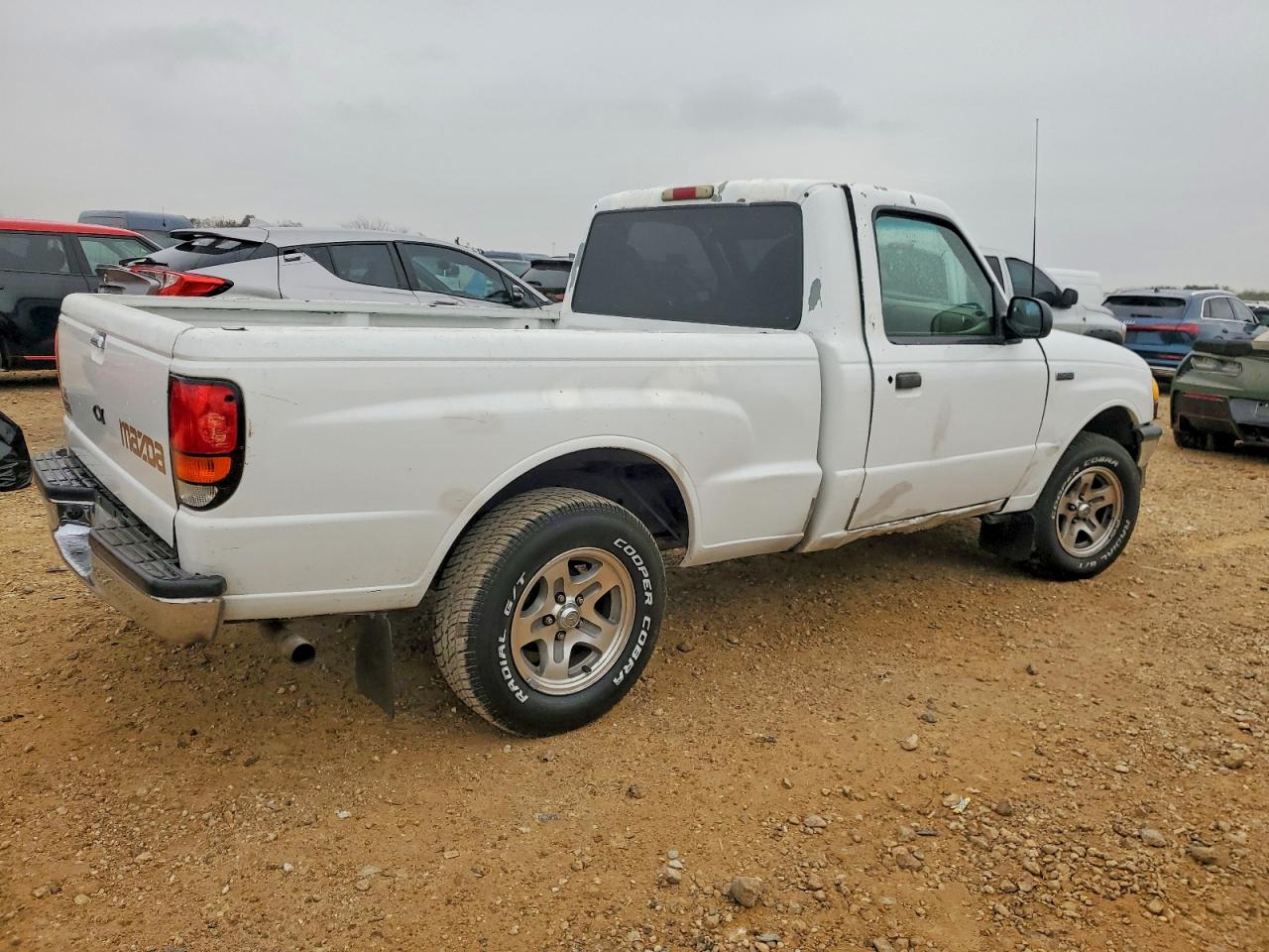 1999 Mazda B2500 Белый vin: 4F4YR12C9XTM23181