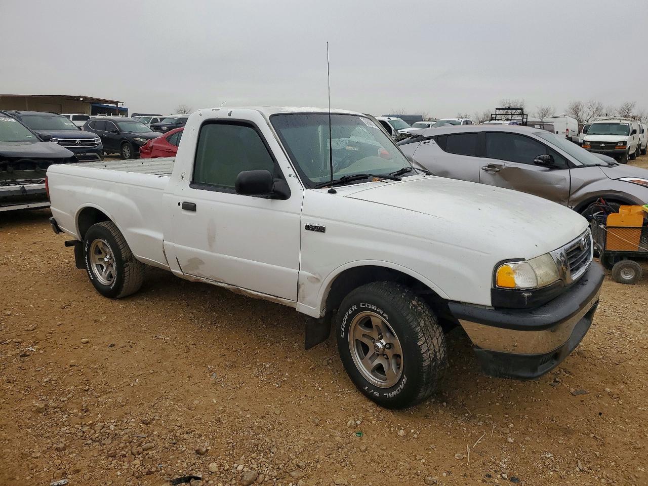 1999 Mazda B2500 Белый vin: 4F4YR12C9XTM23181