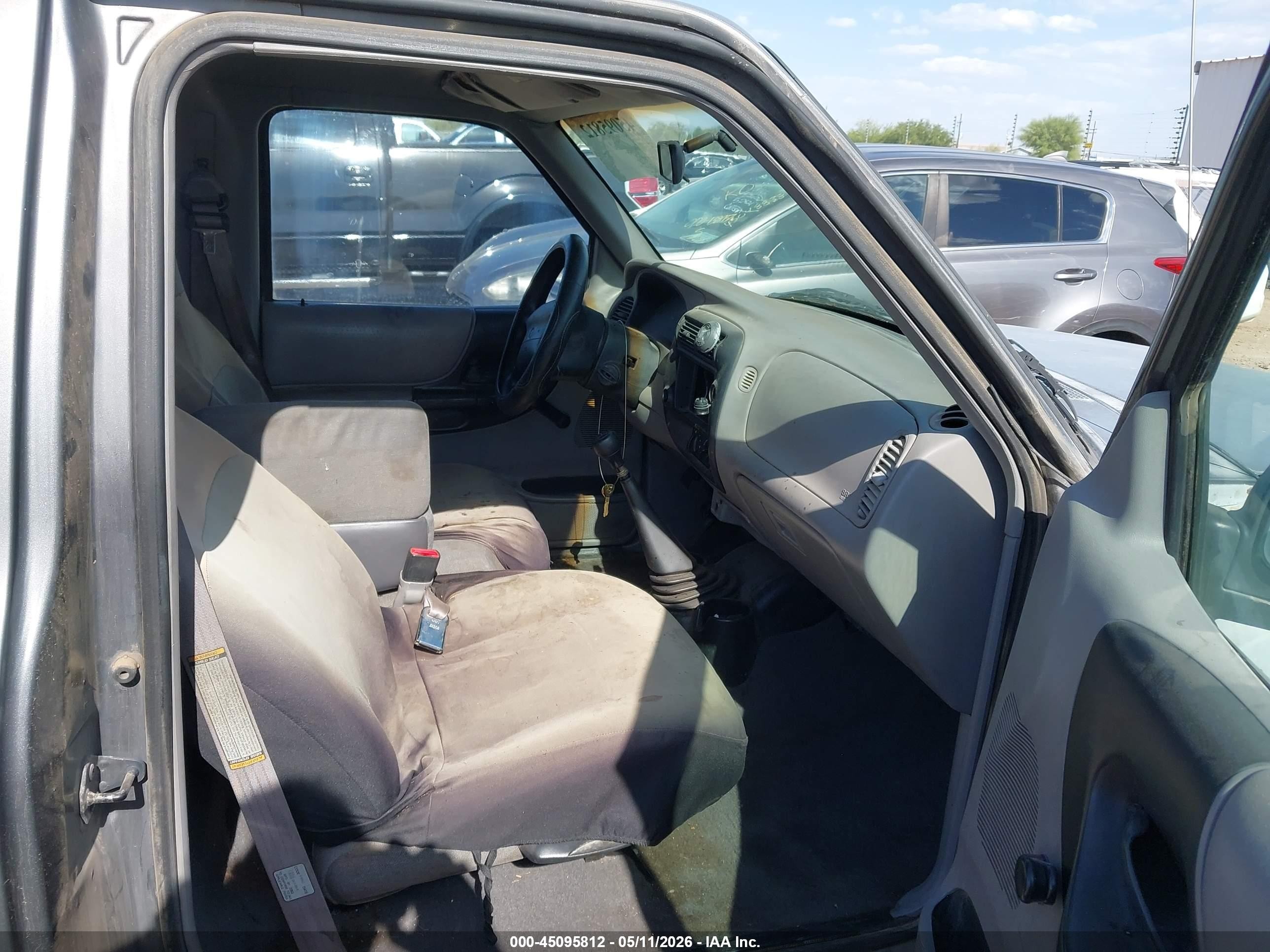 1999 Mazda B2500 Se/sx/tl Gray vin: 4F4YR12C9XTM24153