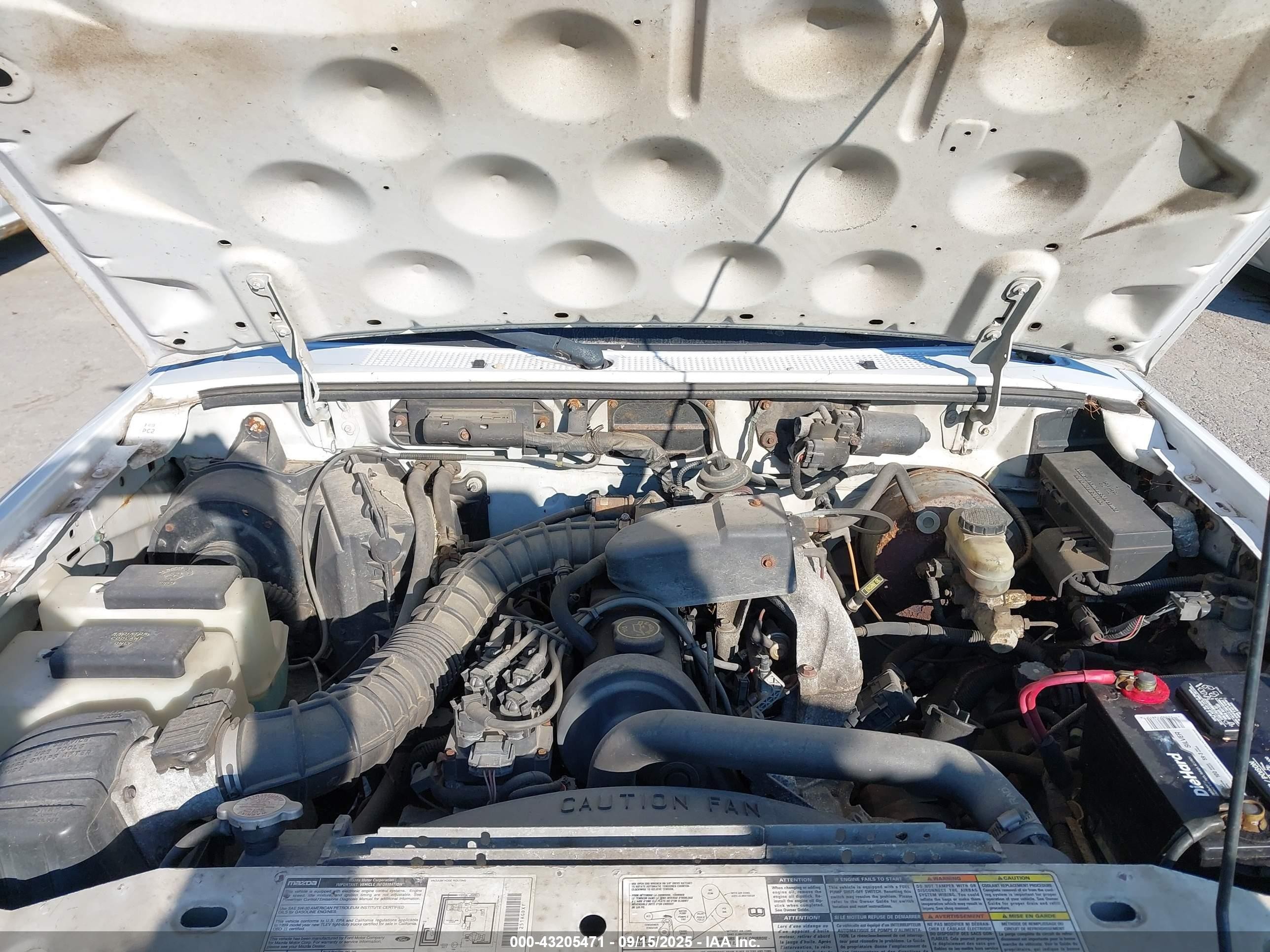 1999 Mazda B2500   White vin: 4F4YR12C9XTM30440