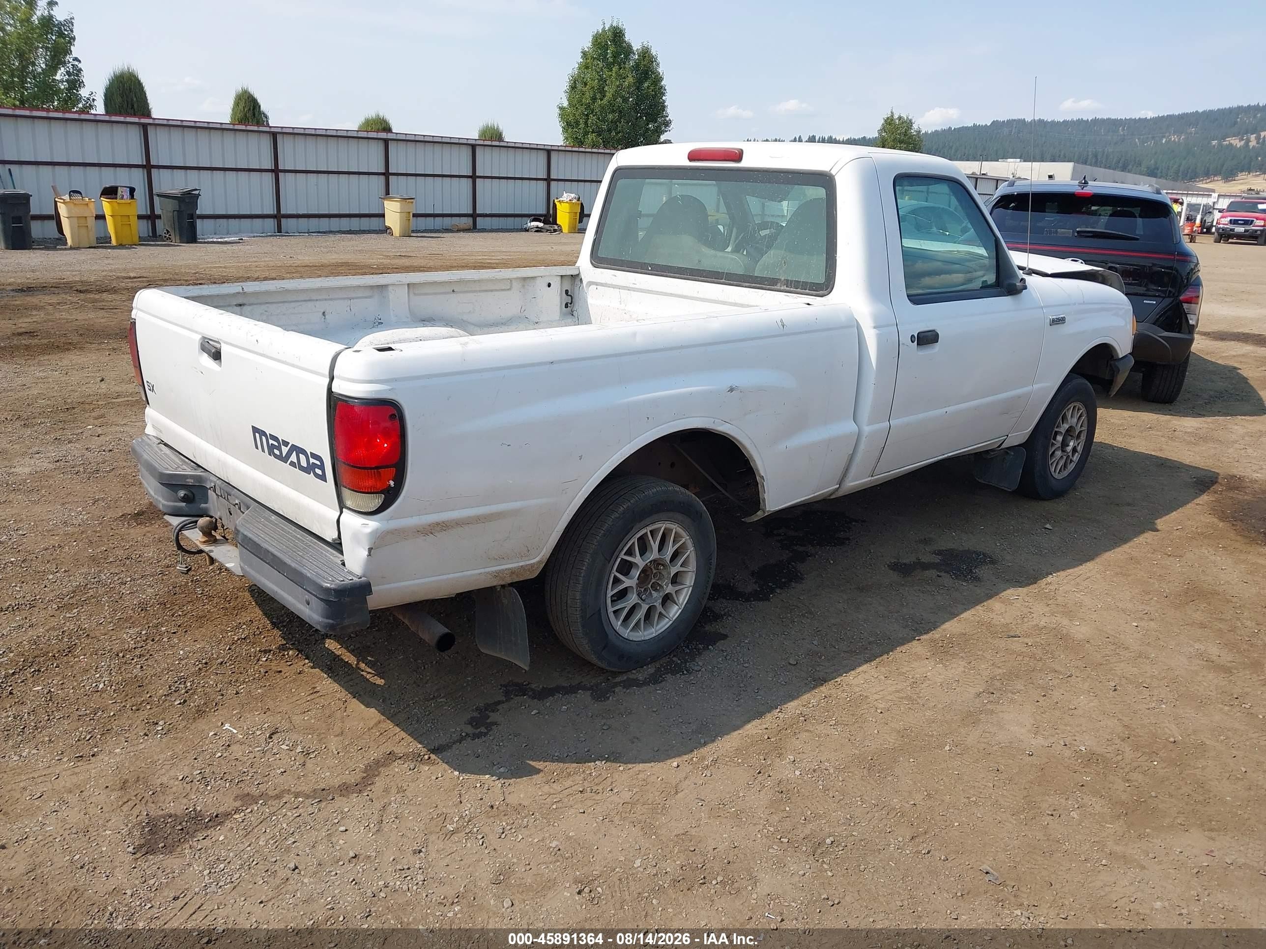1999 Mazda B2500   White vin: 4F4YR12CXXTM26221
