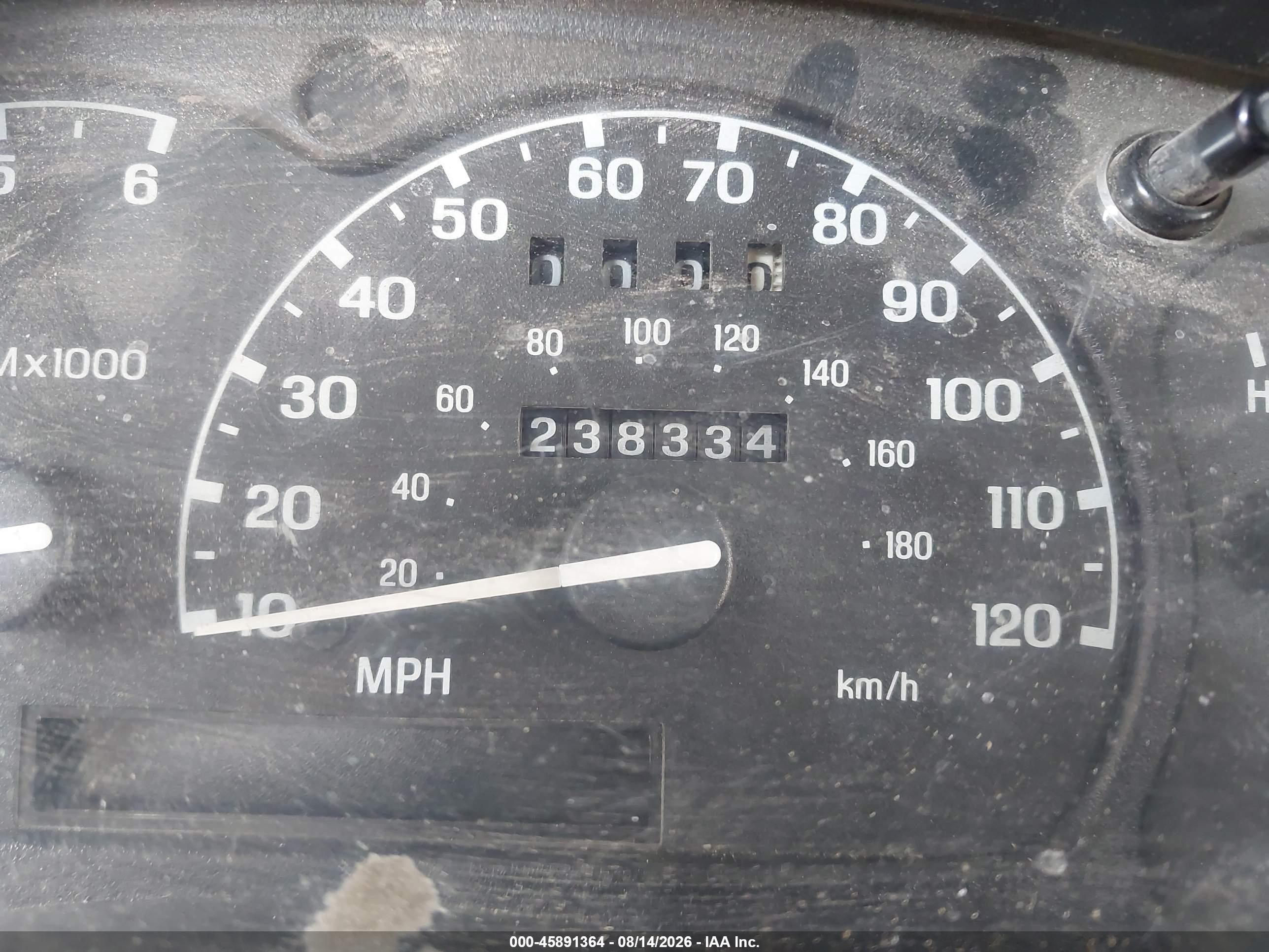1999 Mazda B2500   White vin: 4F4YR12CXXTM26221