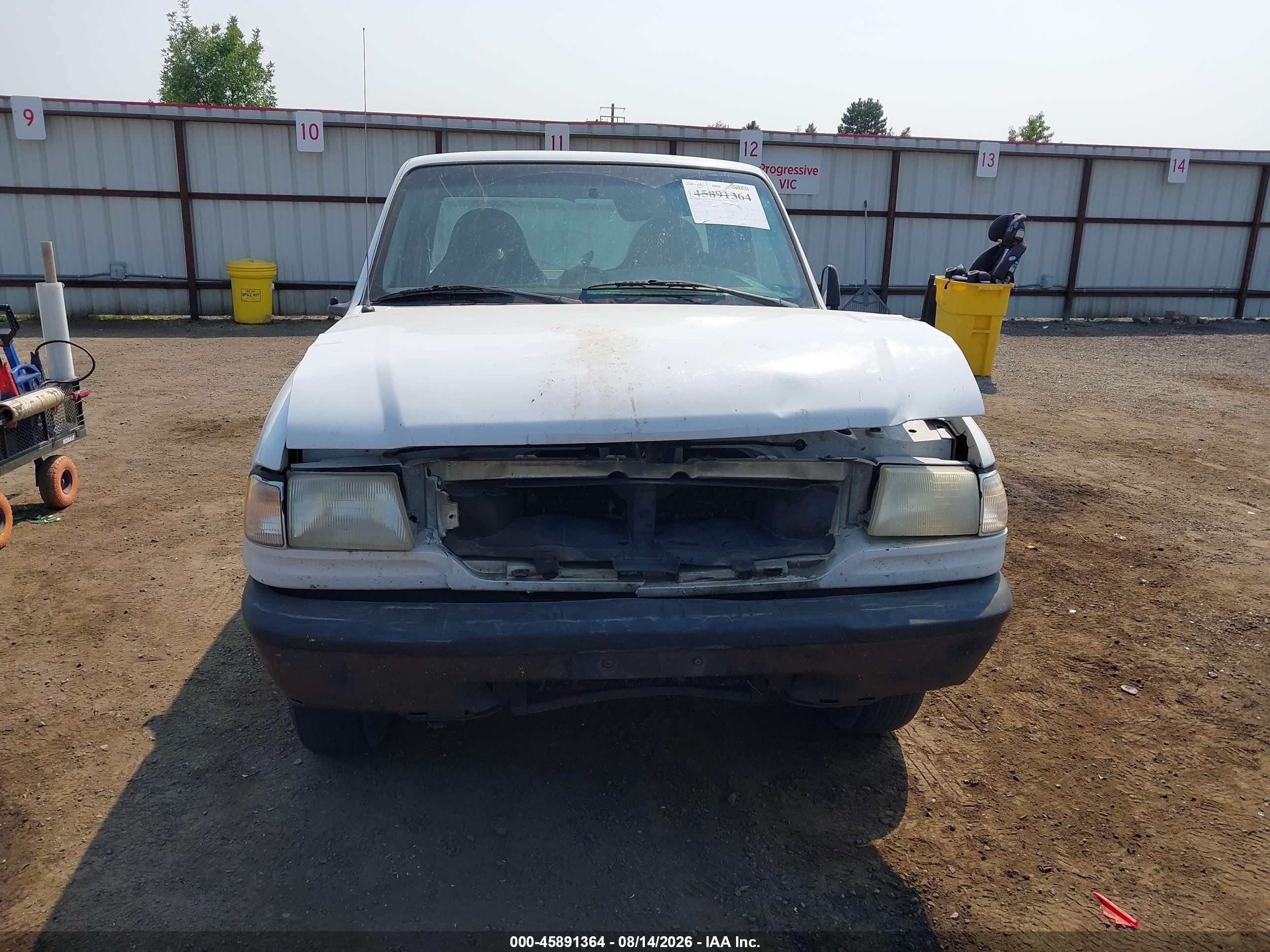 1999 Mazda B2500   White vin: 4F4YR12CXXTM26221