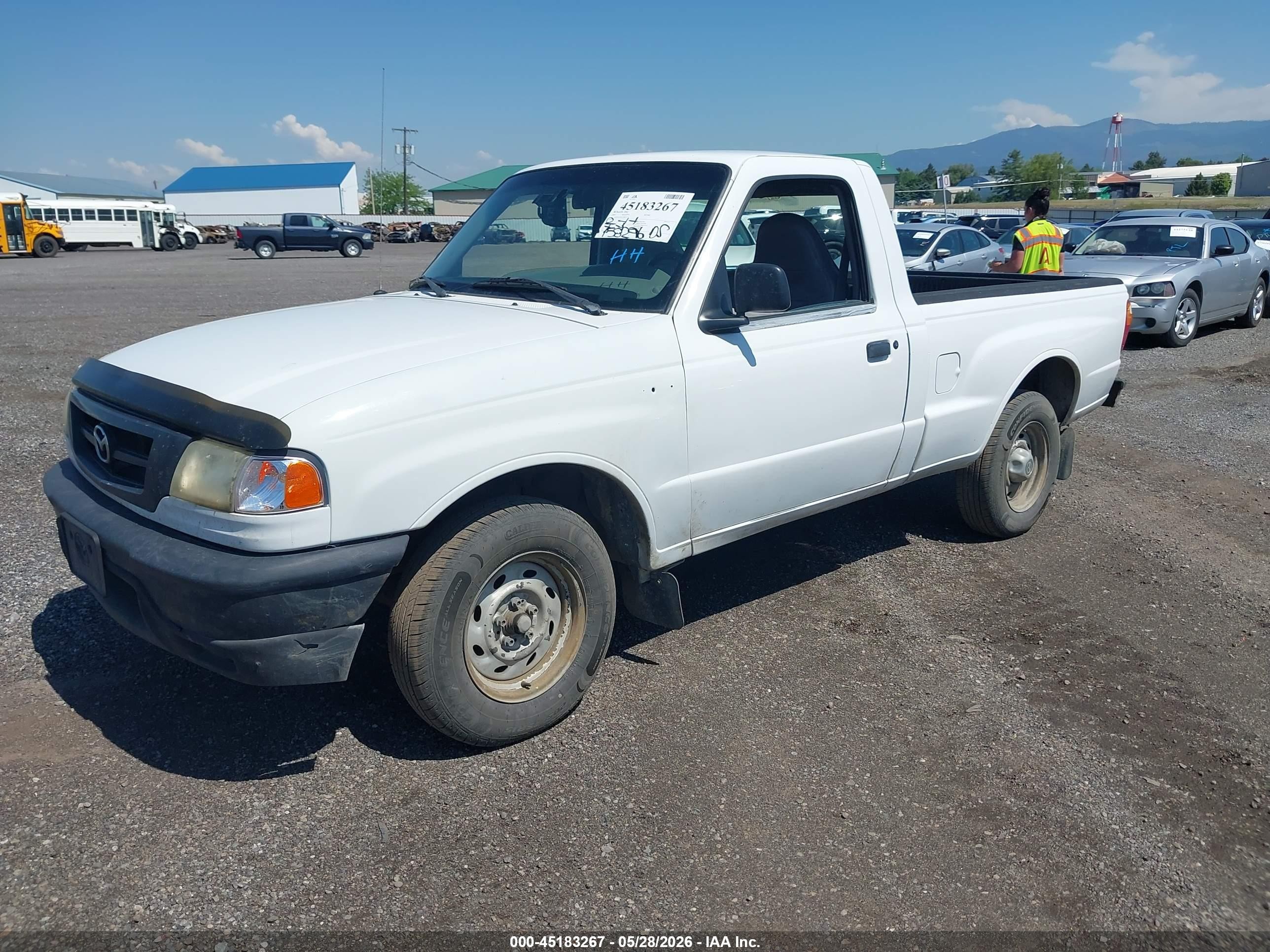 2001 Mazda B2300 Se/sx Белый vin: 4F4YR12D01TM25725