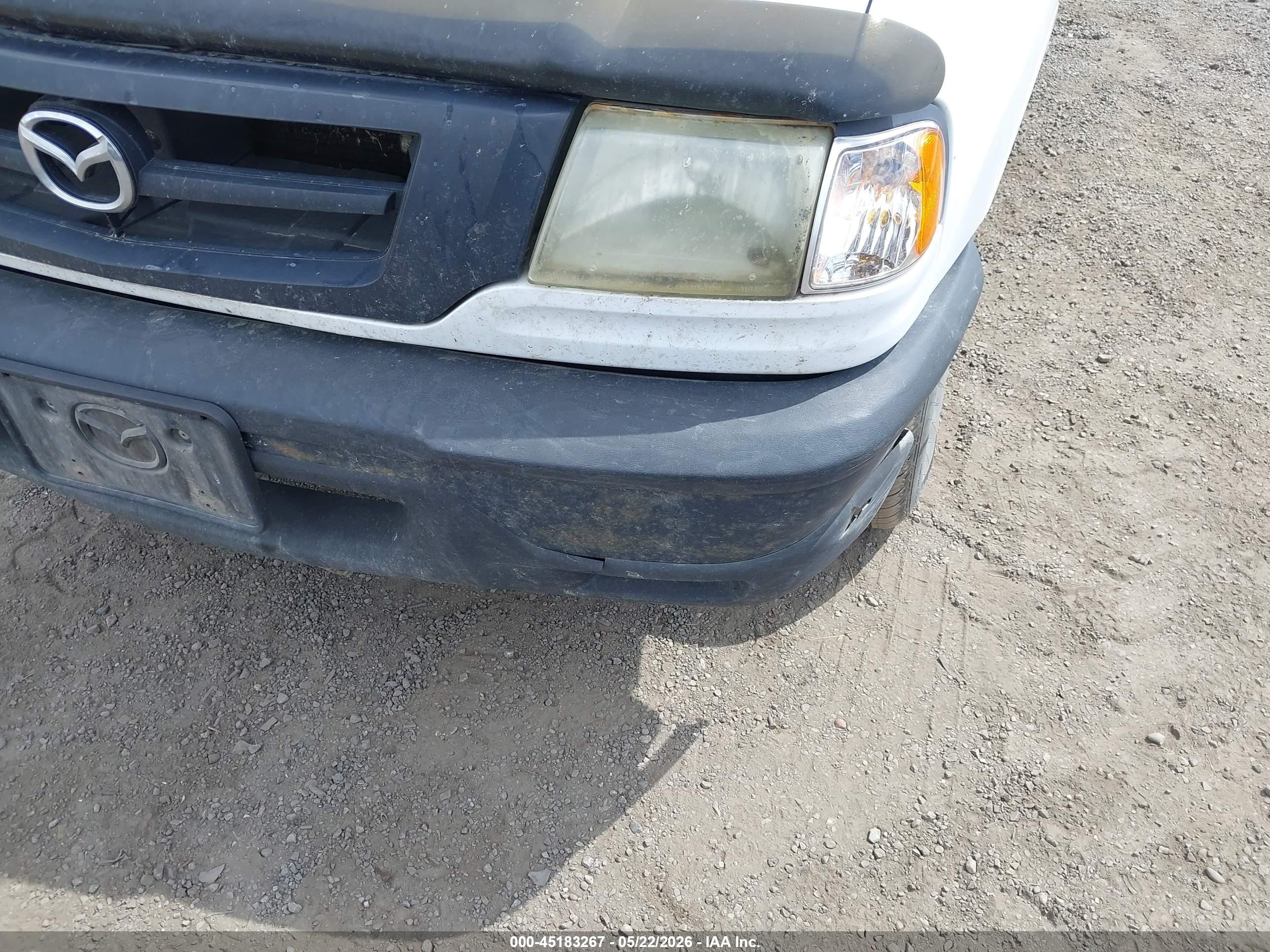 2001 Mazda B2300 Se/sx Белый vin: 4F4YR12D01TM25725