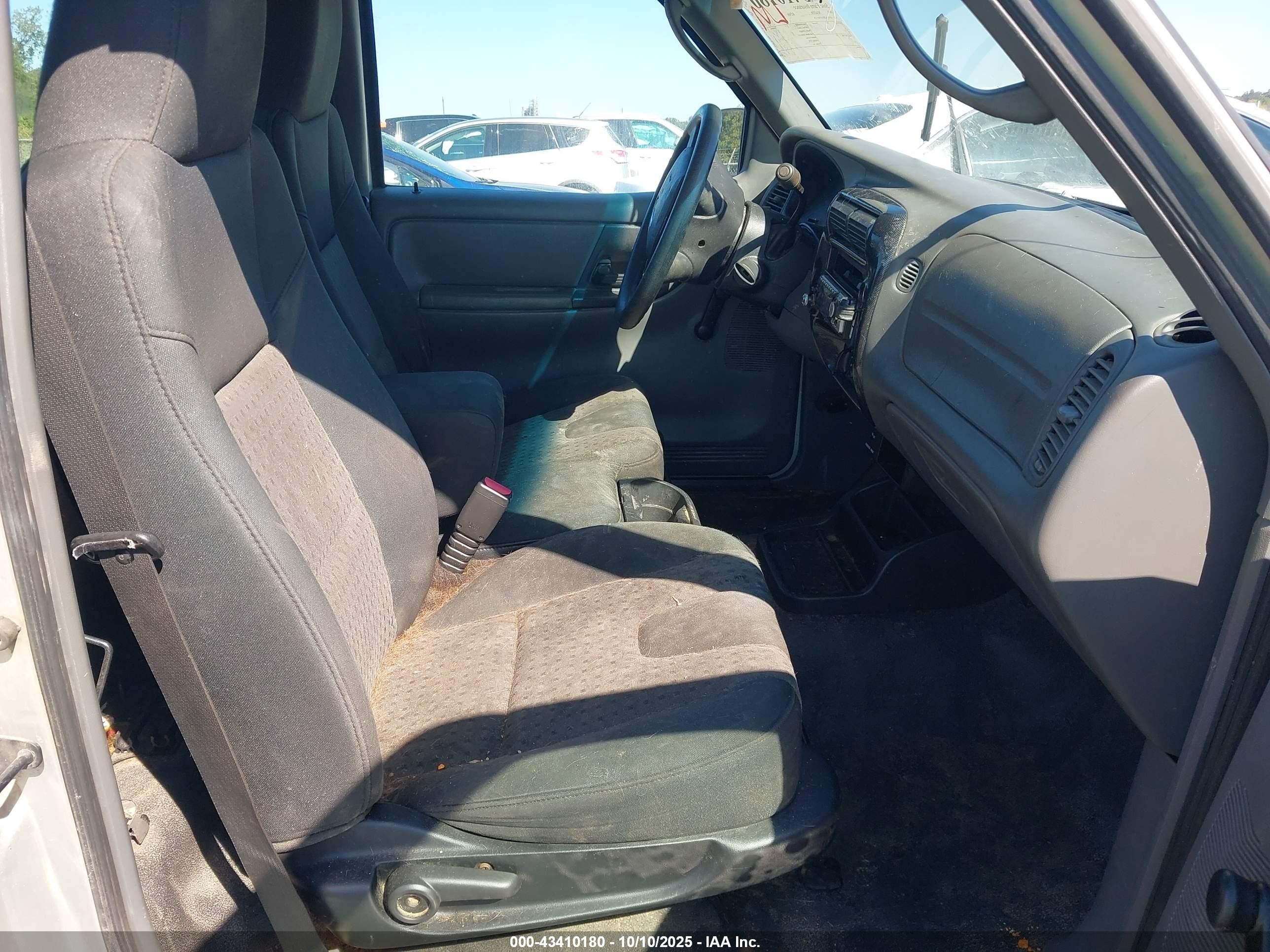 2004 Mazda B2300   Silver vin: 4F4YR12D14TM03124