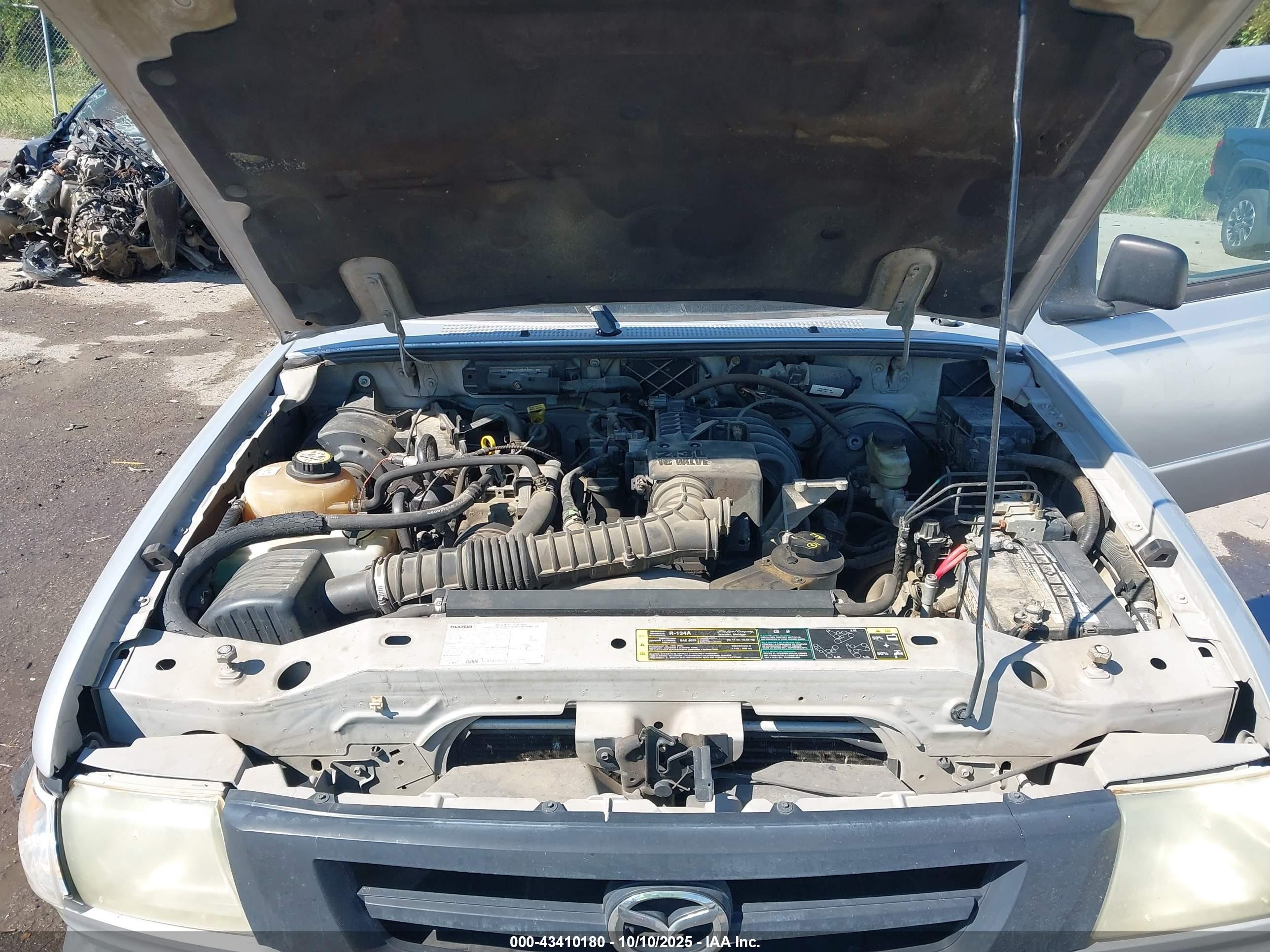 2004 Mazda B2300   Silver vin: 4F4YR12D14TM03124