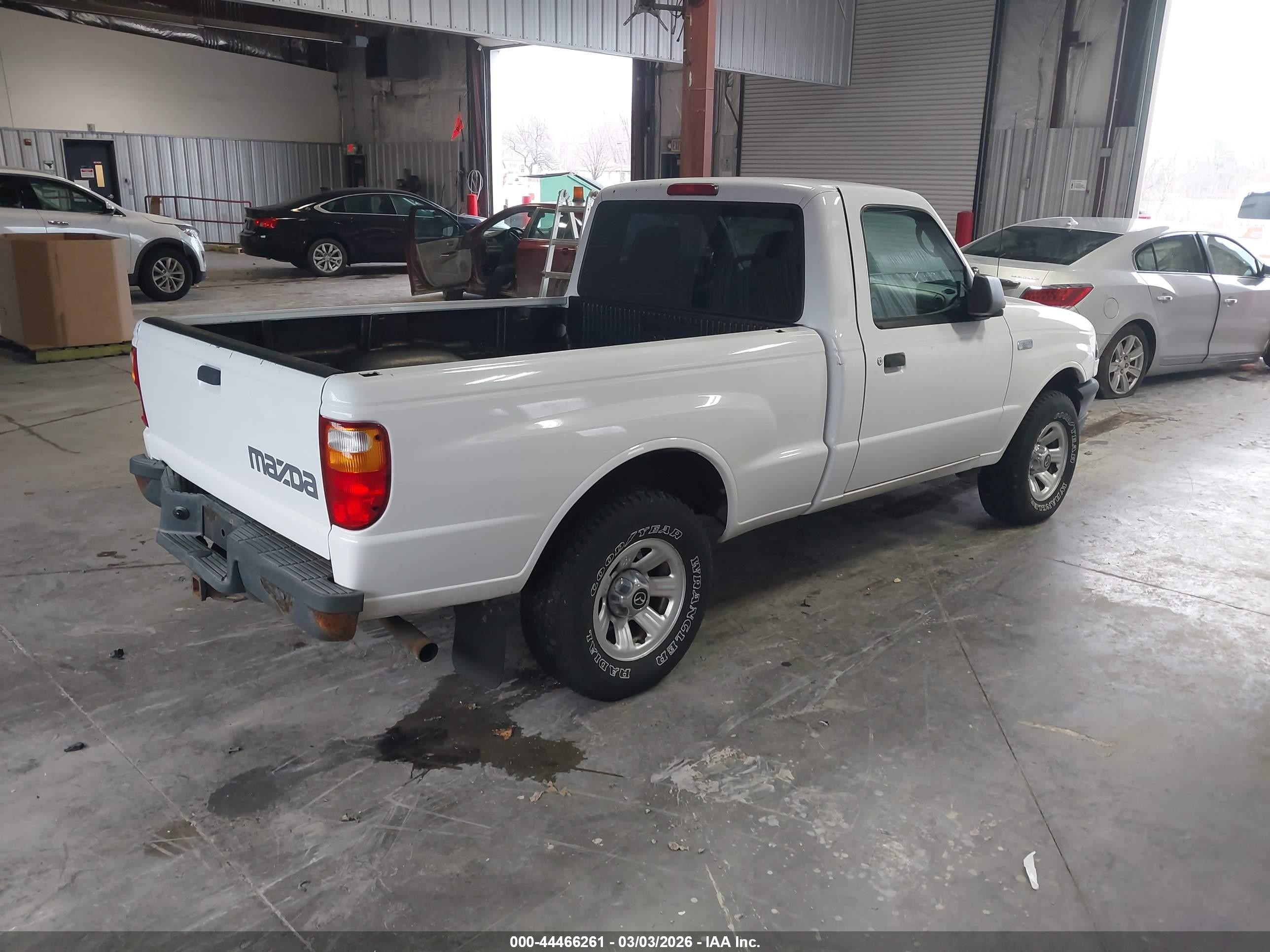 2008 Mazda B2300   Белый vin: 4F4YR12D28PM04619