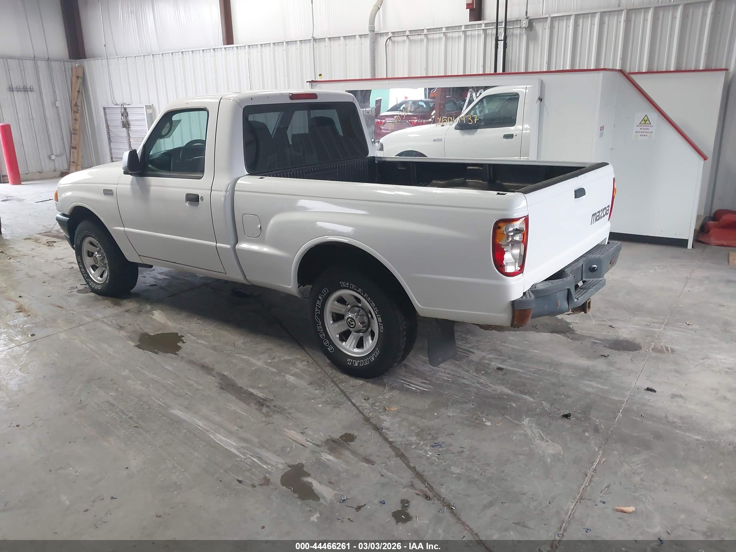2008 Mazda B2300   Белый vin: 4F4YR12D28PM04619