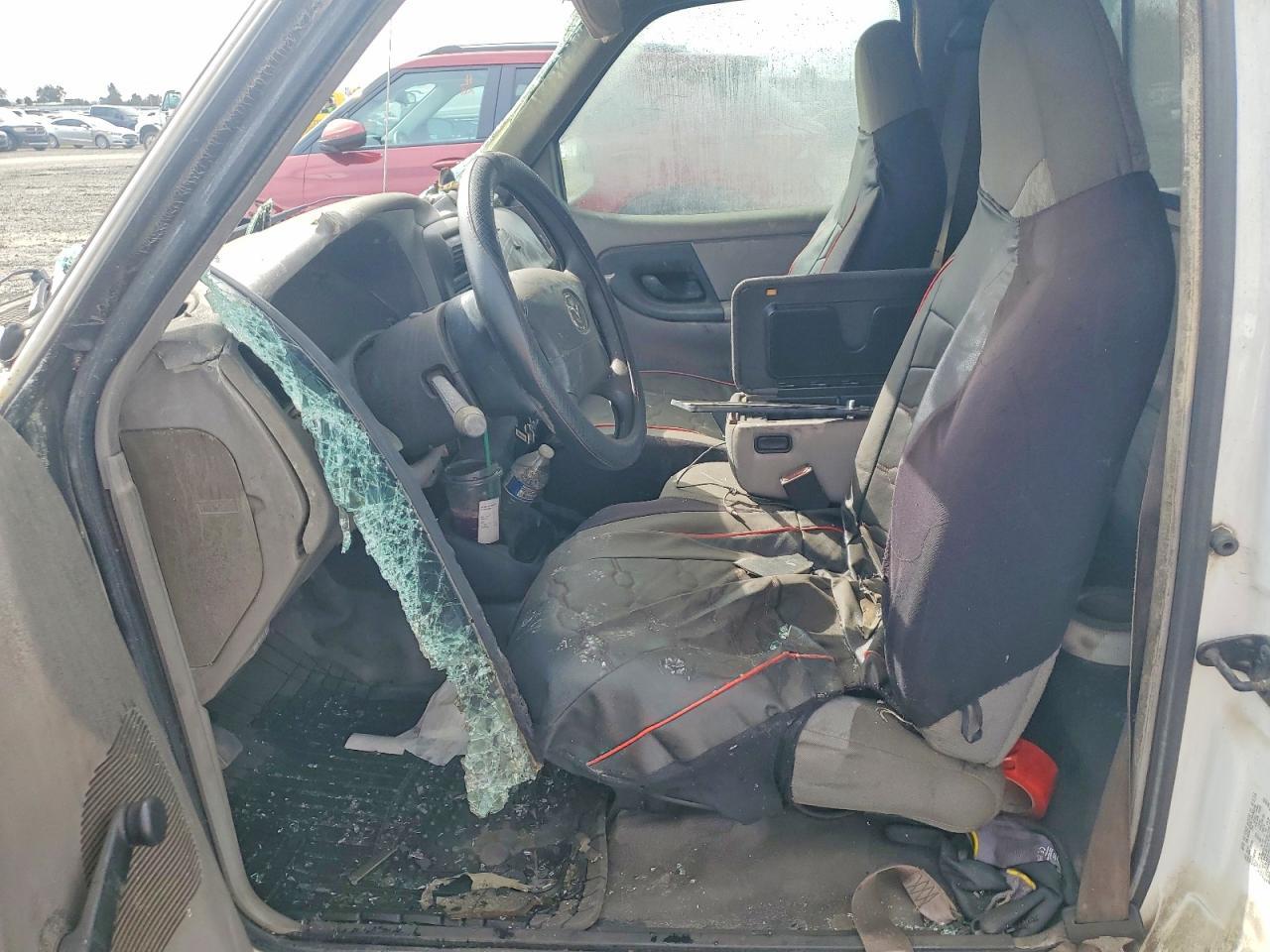 2001 Mazda B2300 White vin: 4F4YR12D41TM21208