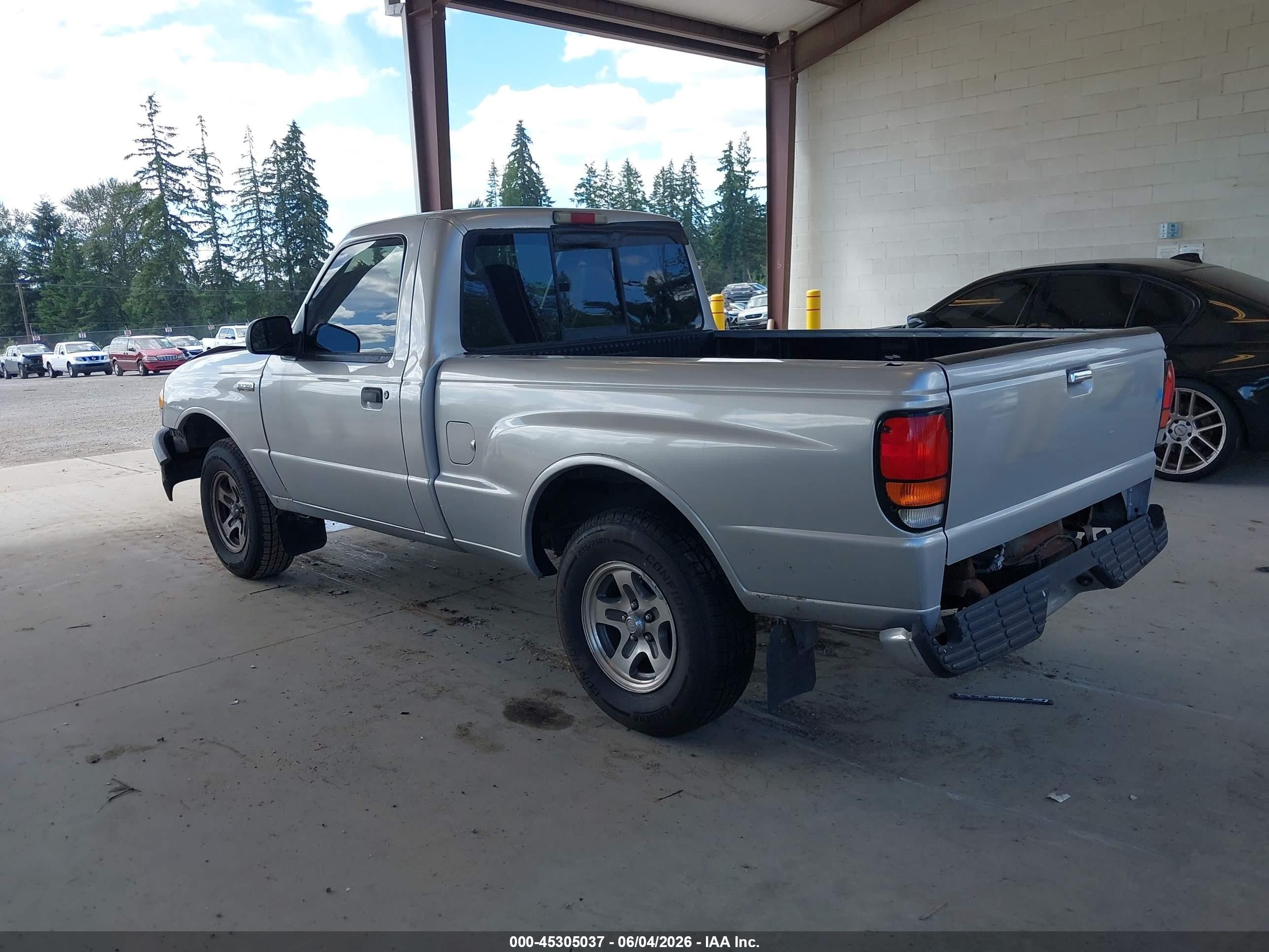 2001 Mazda B2300 Se/sx Silver vin: 4F4YR12D41TM30796