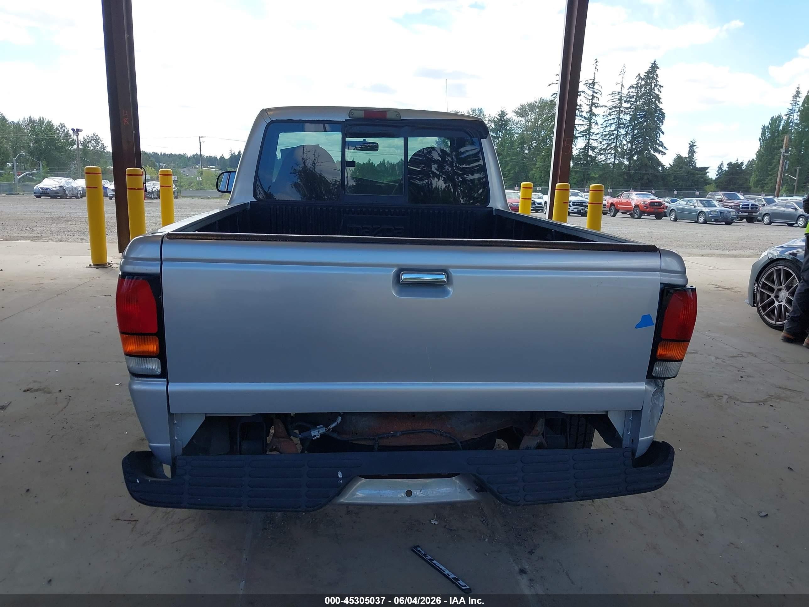 2001 Mazda B2300 Se/sx Silver vin: 4F4YR12D41TM30796