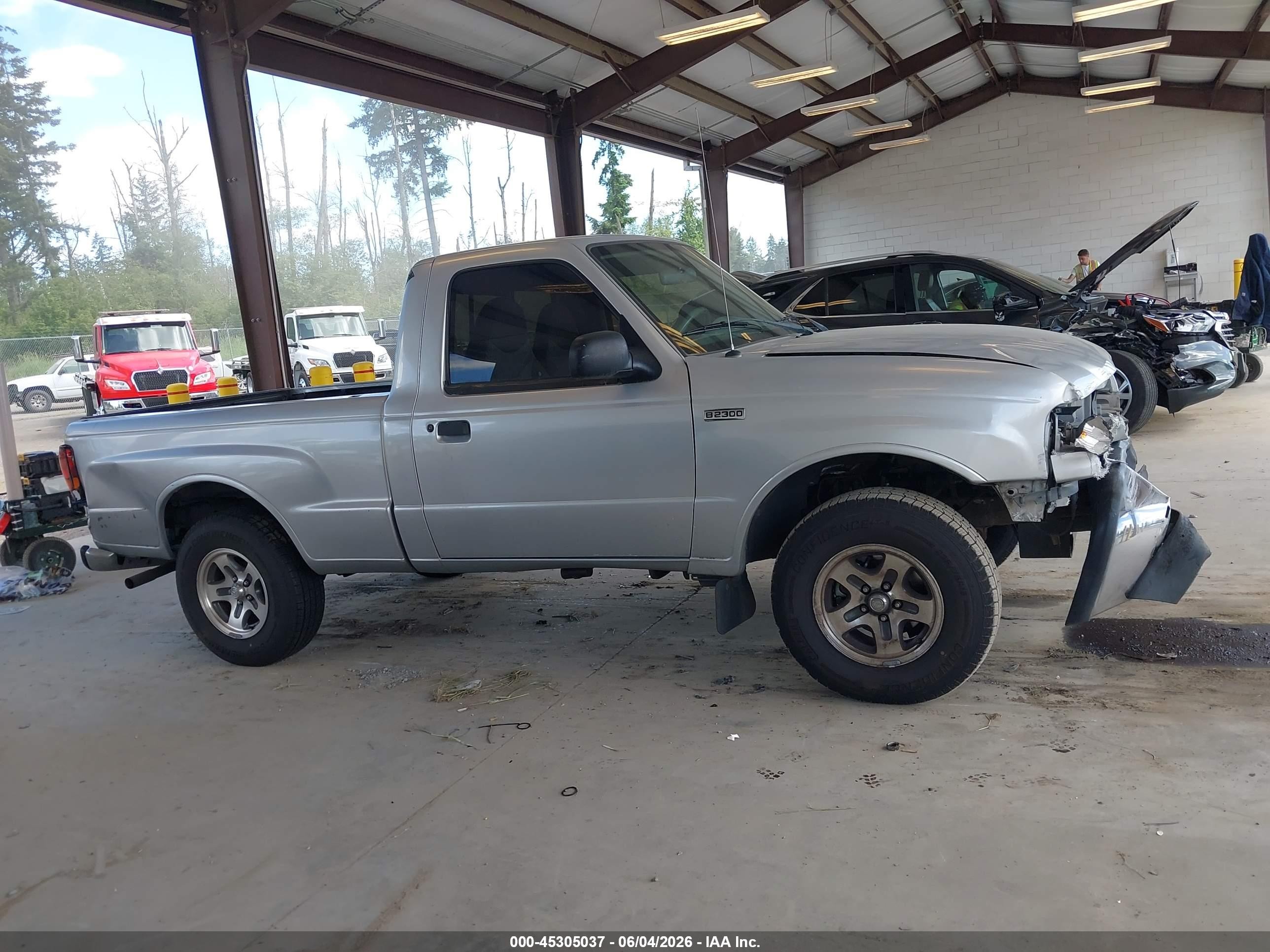 2001 Mazda B2300 Se/sx Silver vin: 4F4YR12D41TM30796