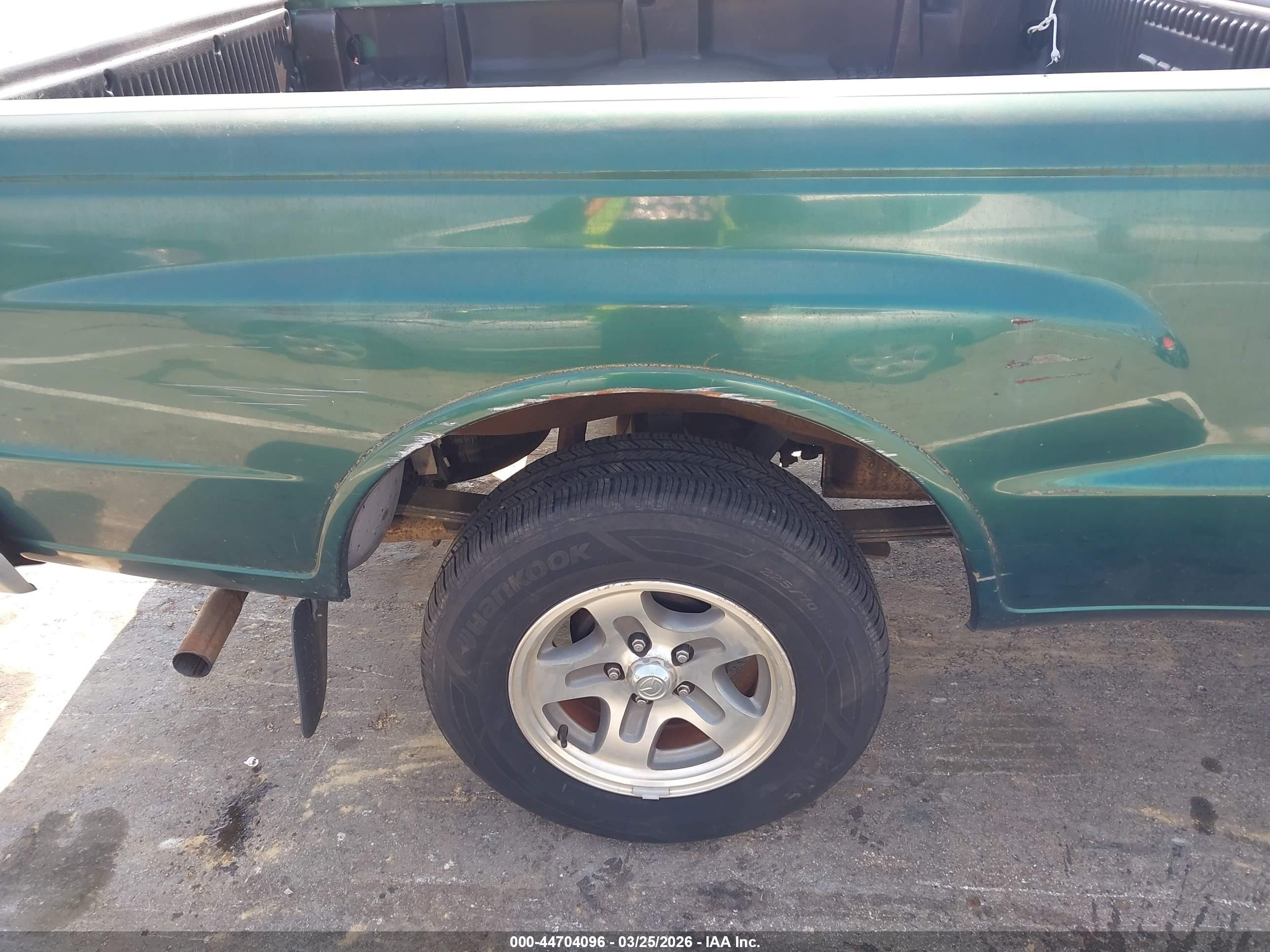 2001 Mazda B2300 Se/sx Green vin: 4F4YR12D51TM18818