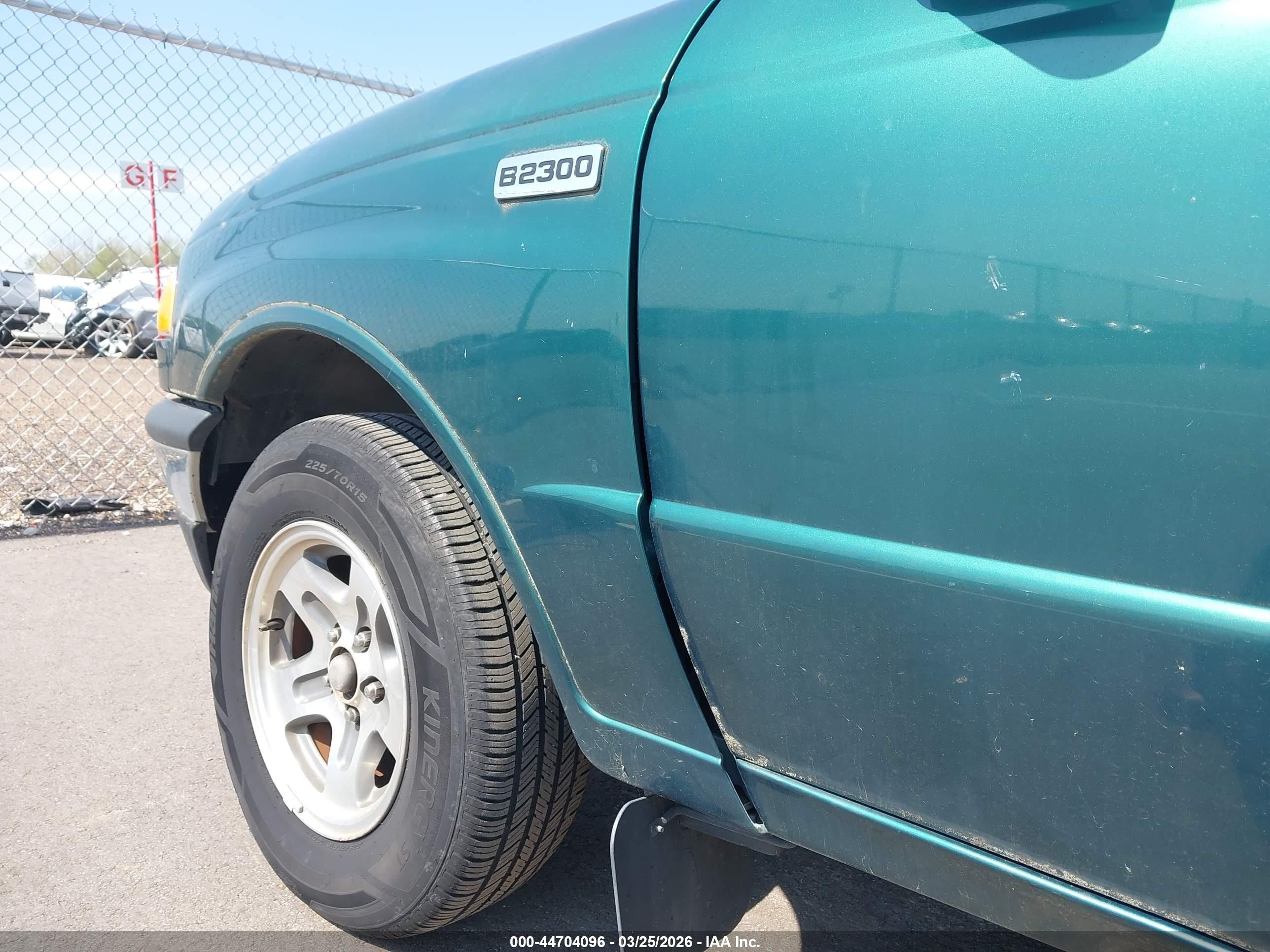 2001 Mazda B2300 Se/sx Green vin: 4F4YR12D51TM18818