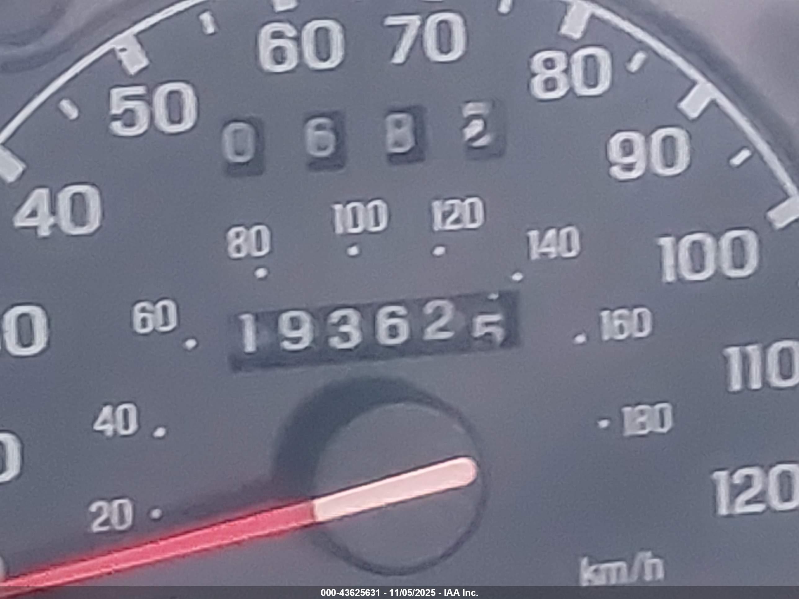 2001 Mazda B2300 Se/sx White vin: 4F4YR12D51TM24005