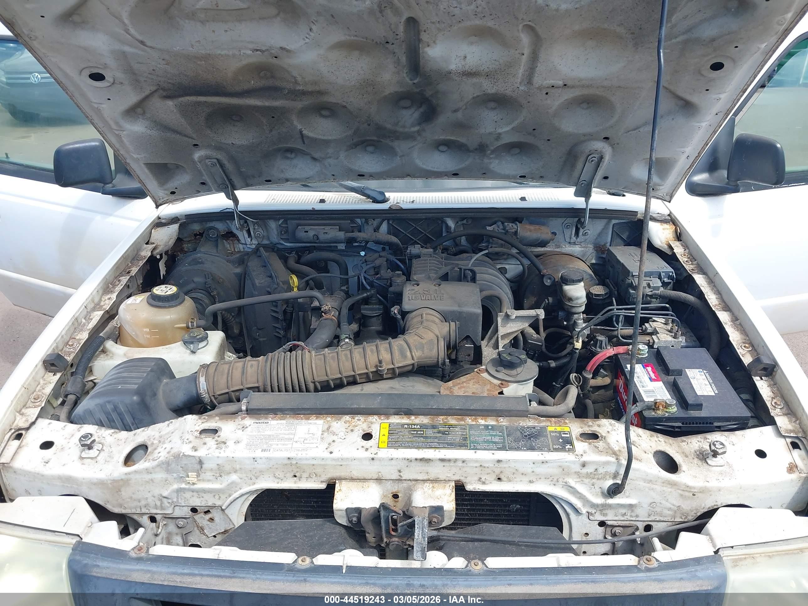 2004 Mazda B2300   White vin: 4F4YR12D54TM07547